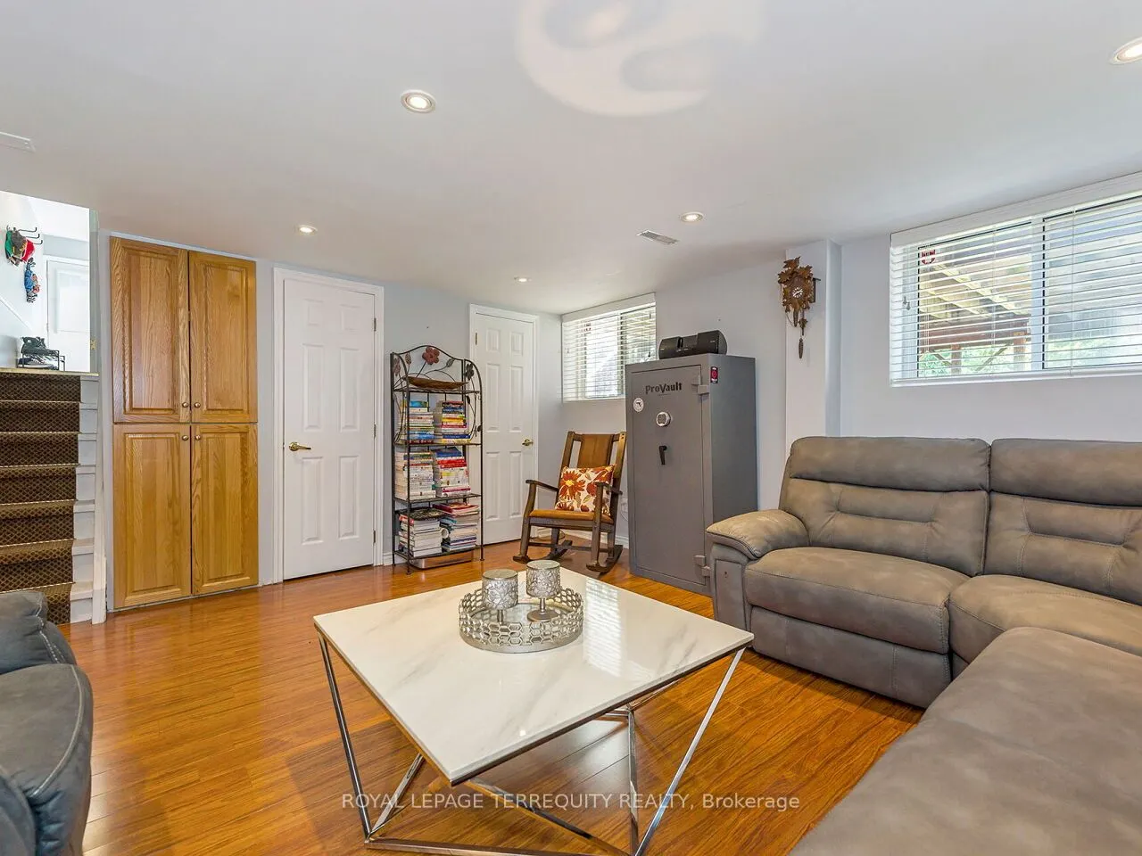 21 Pylon Place