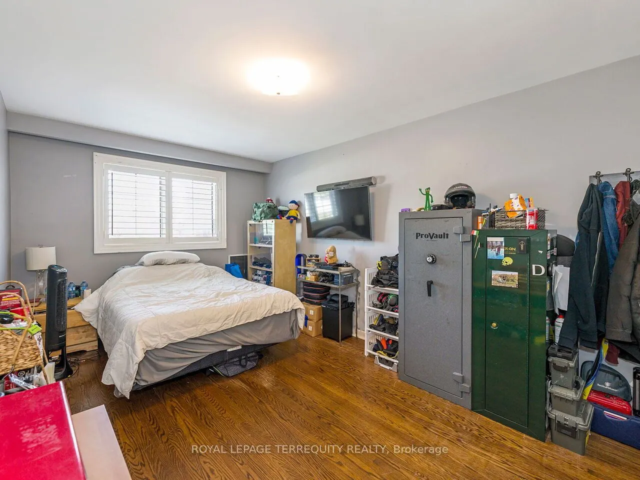 21 Pylon Place