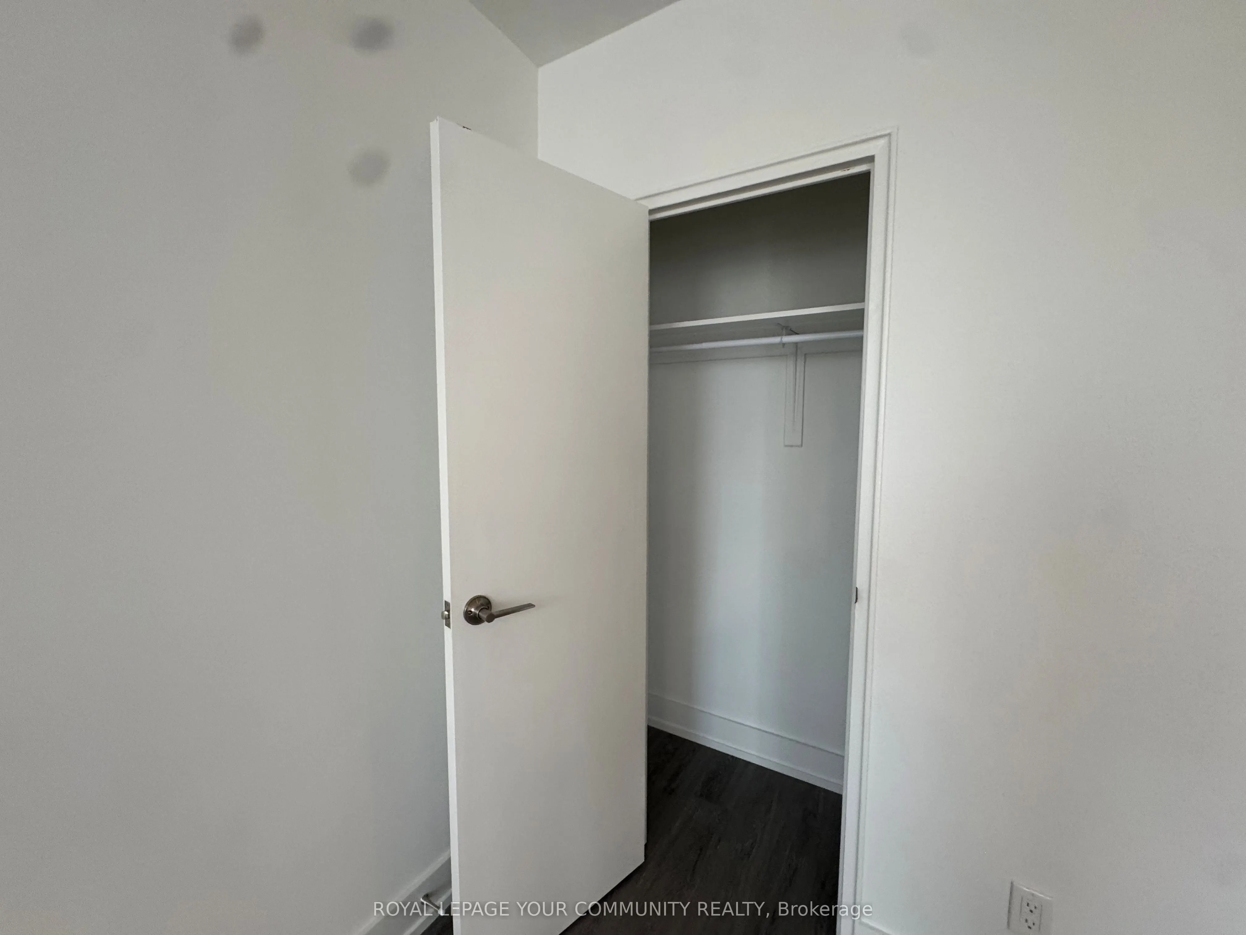 135 Tyndall Avenue, #0505