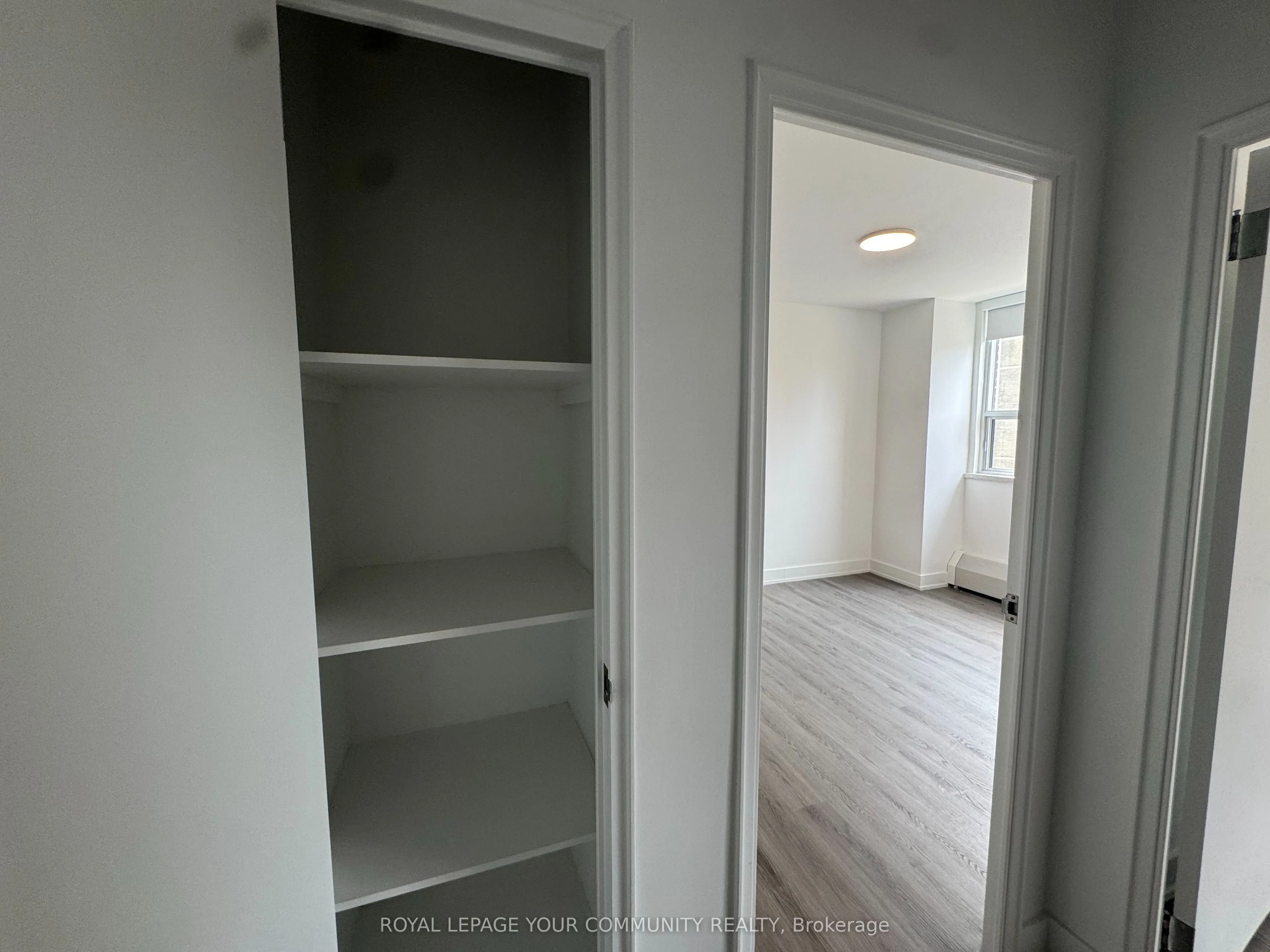 135 Tyndall Avenue, #0521