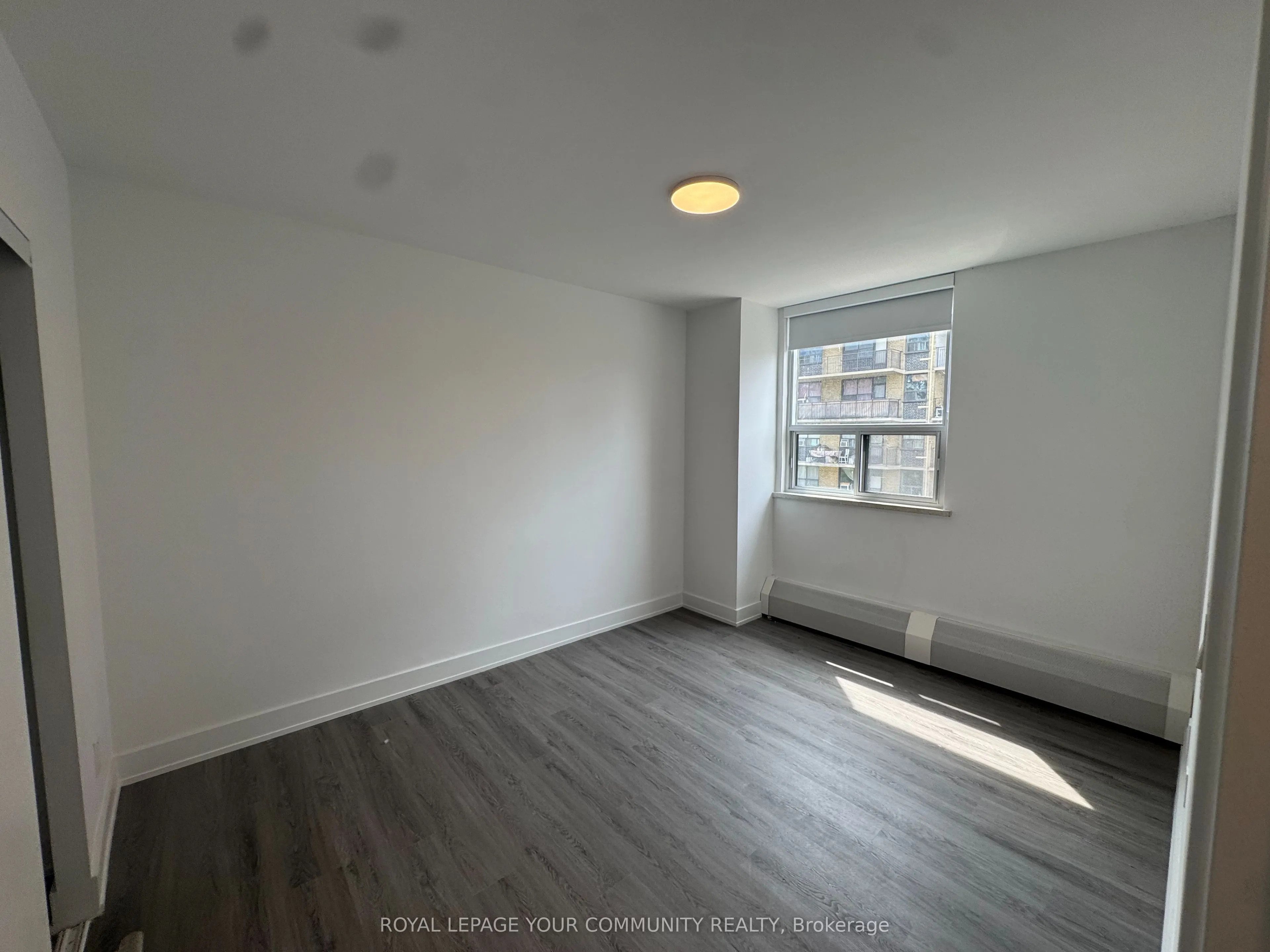 135 Tyndall Avenue, #0521