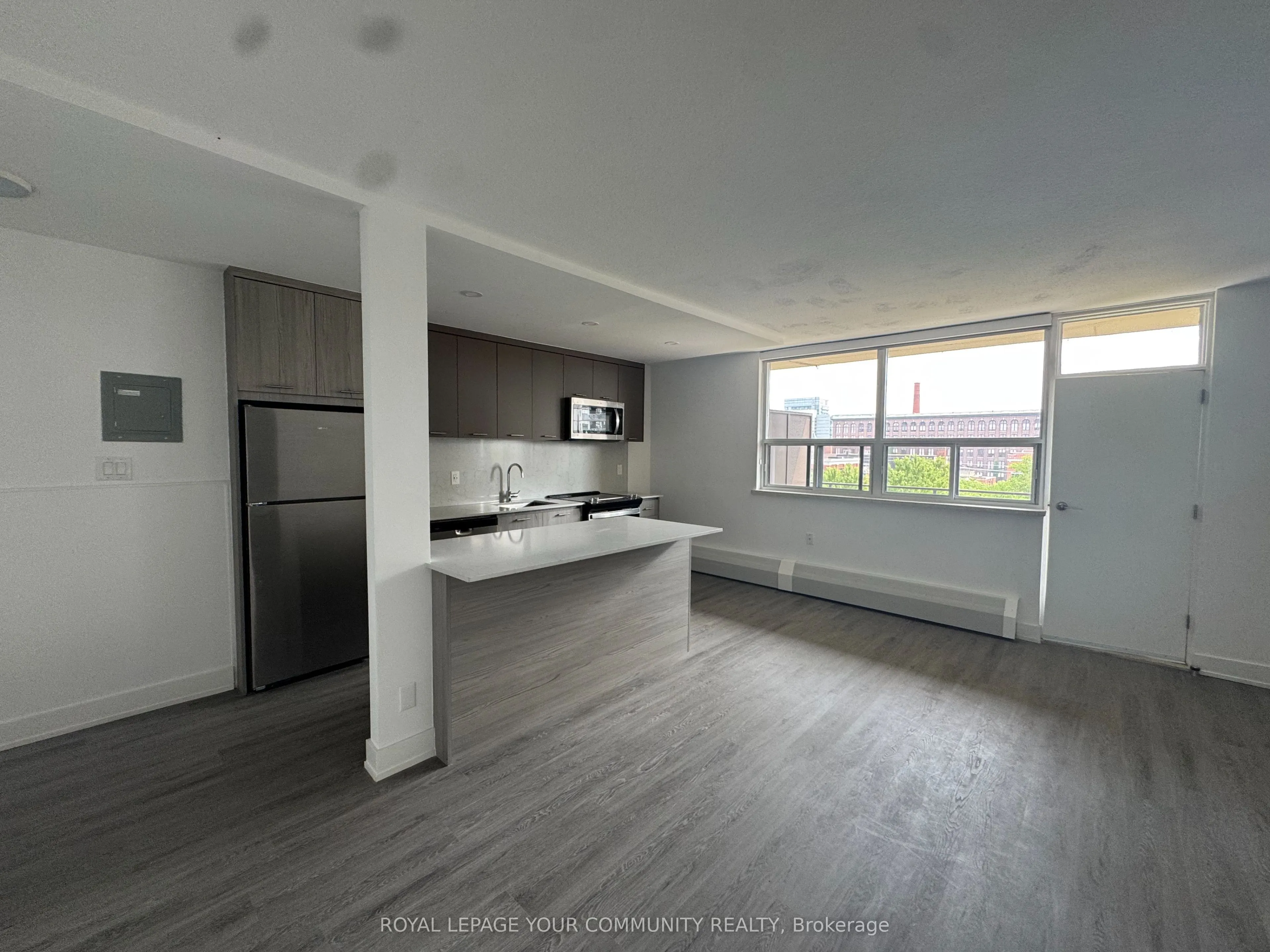 135 Tyndall Avenue, #0521