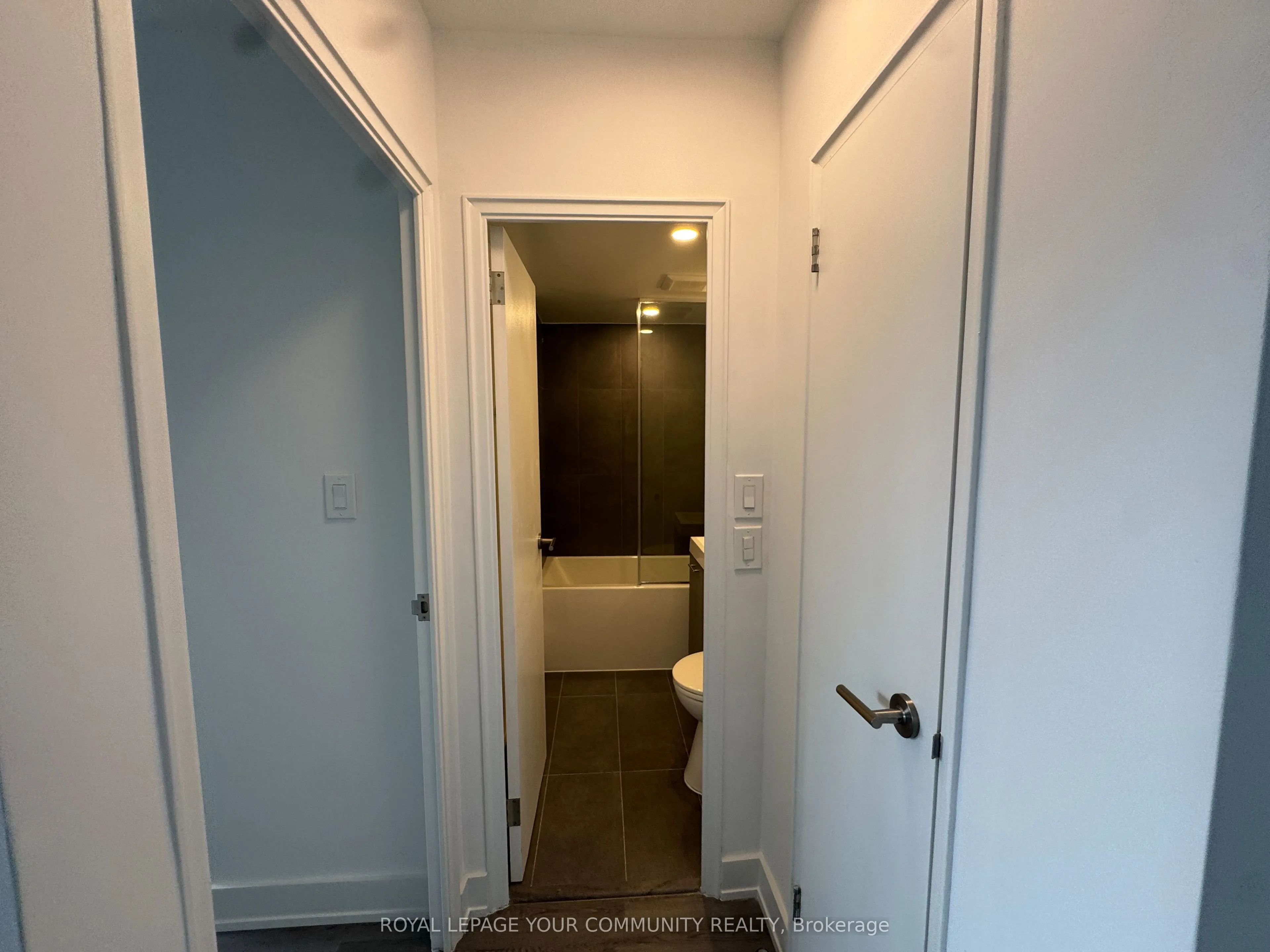 135 Tyndall Avenue, #0815
