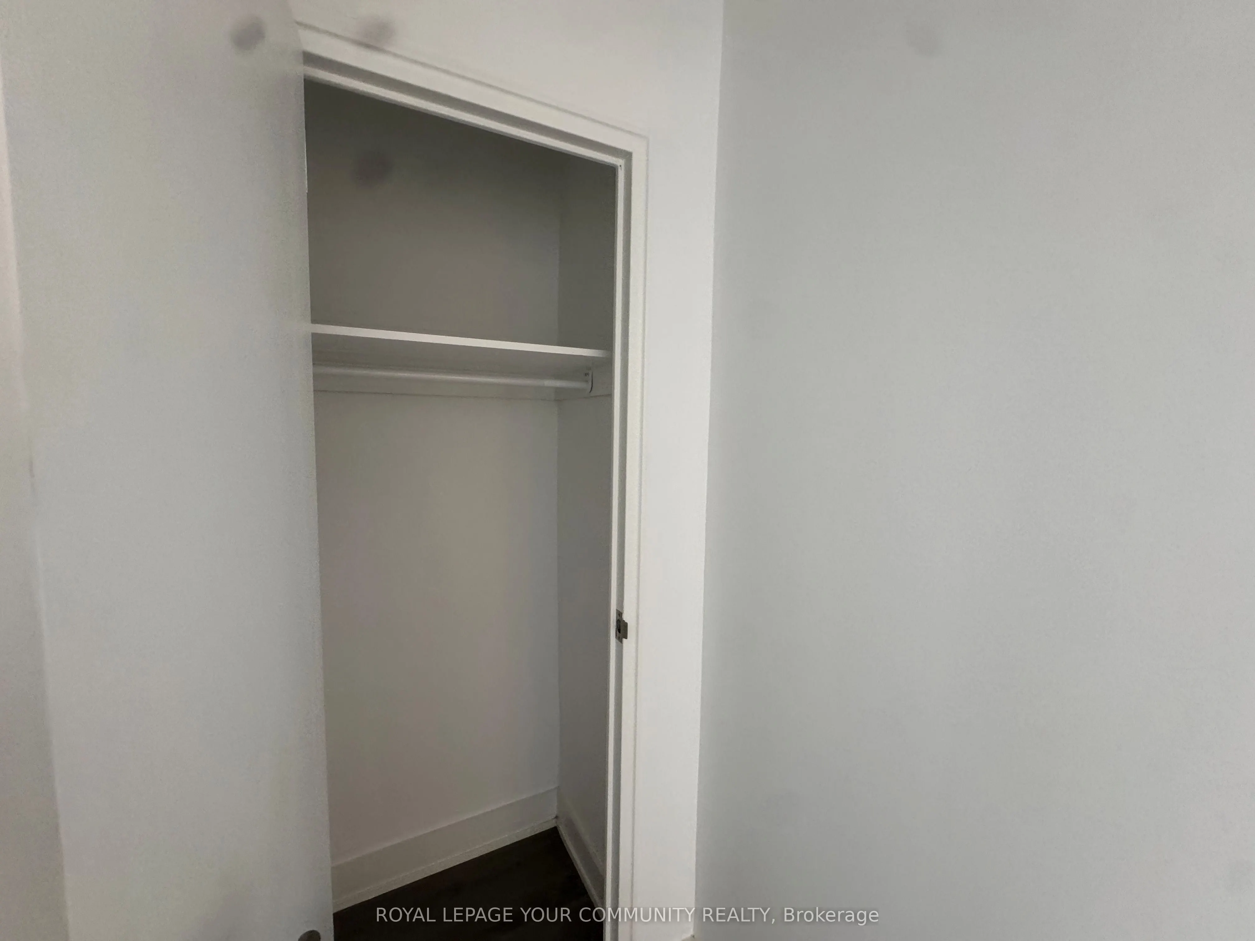 135 Tyndall Avenue, #0815
