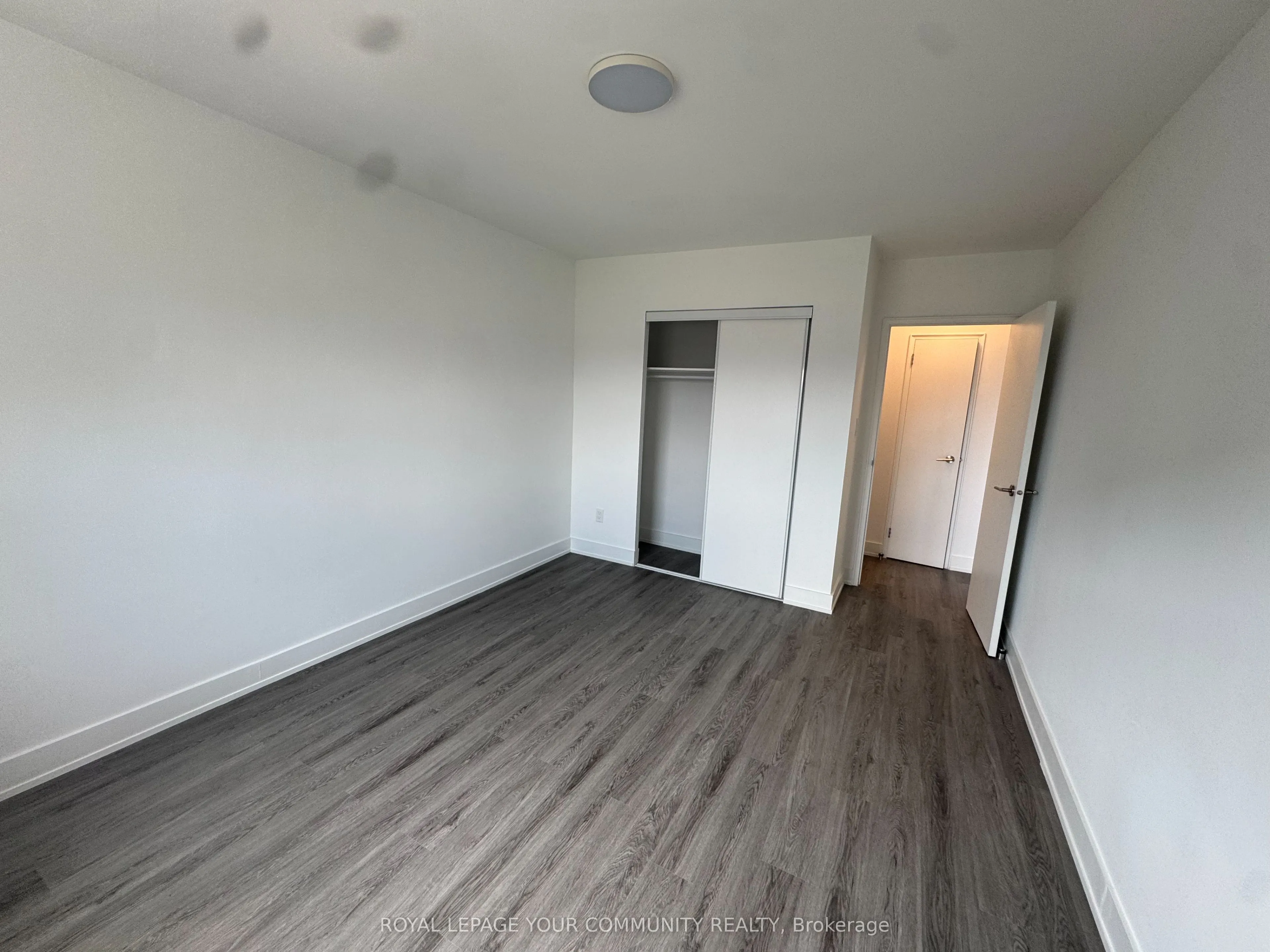 135 Tyndall Avenue, #0815