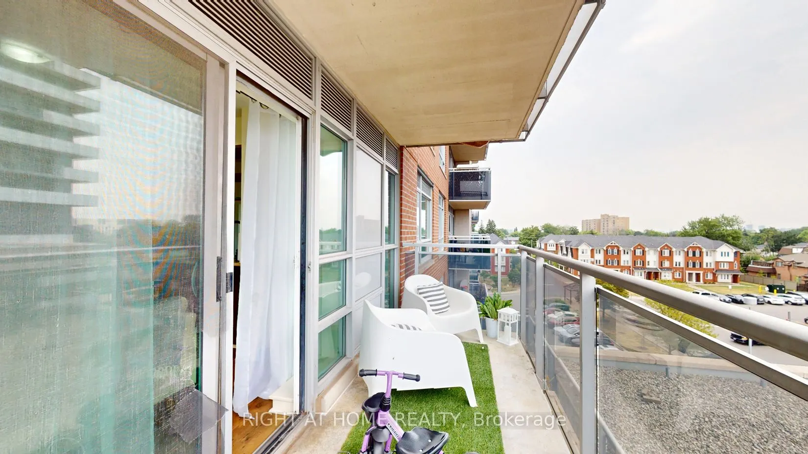 215 Queen Street E, #509
