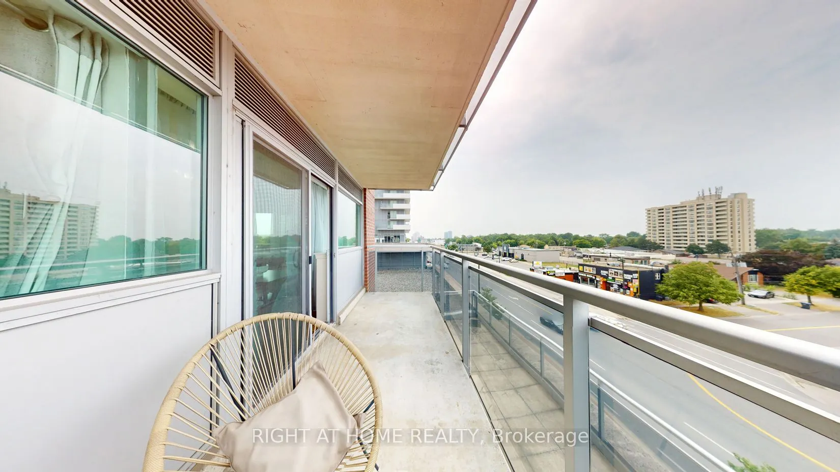 215 Queen Street E, #509