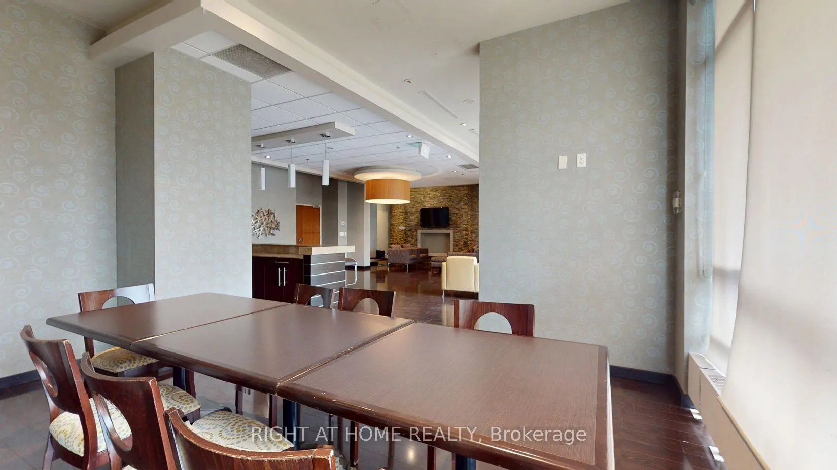 215 Queen Street E, #509