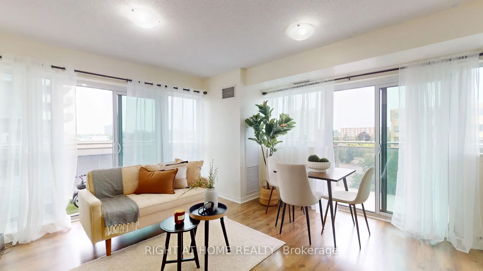215 Queen Street E, #509