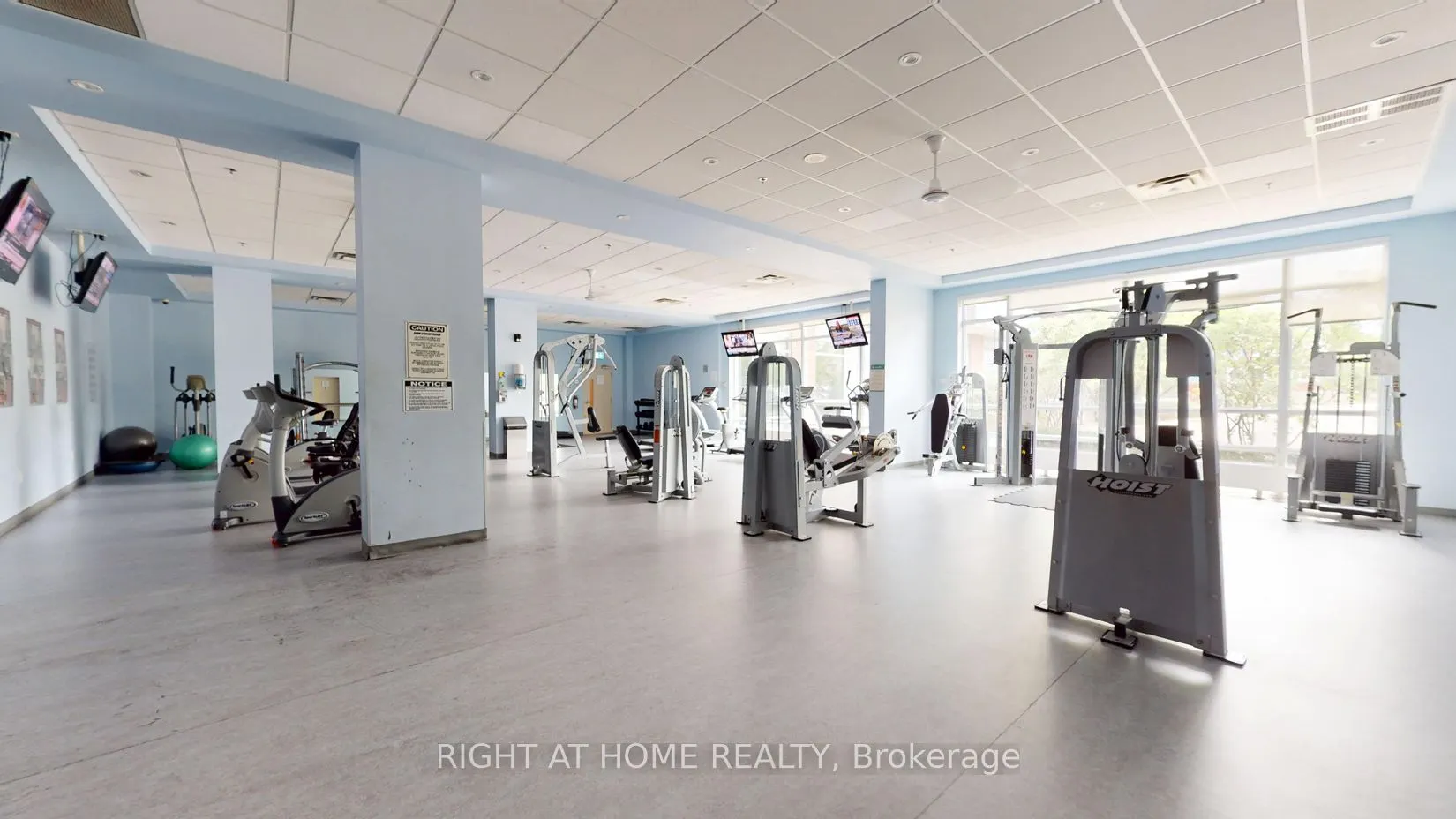 215 Queen Street E, #509