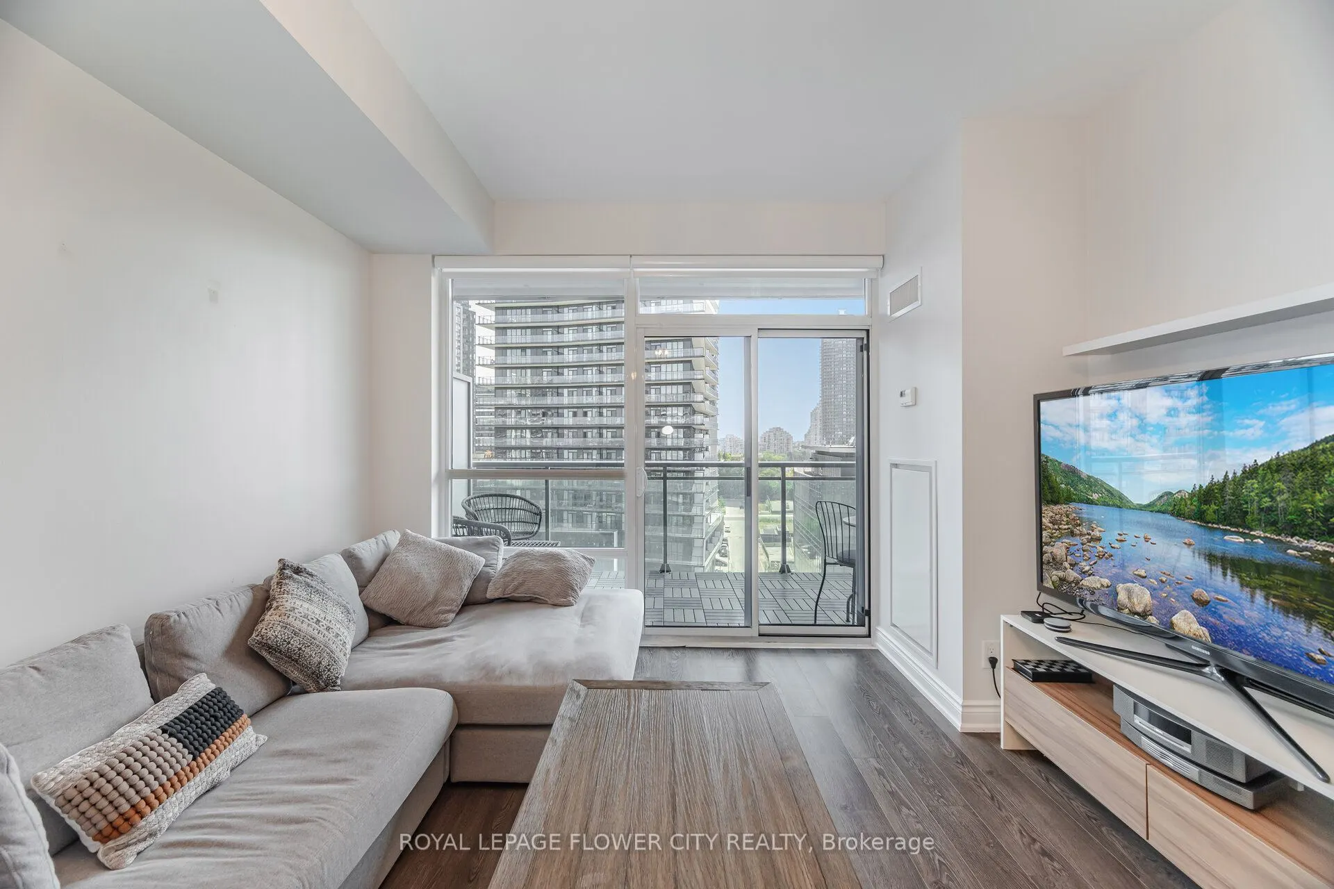 16 brookers Lane, #913
