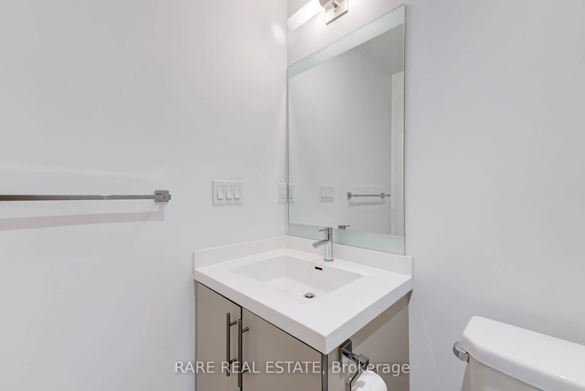 65 Speers Road, #1901