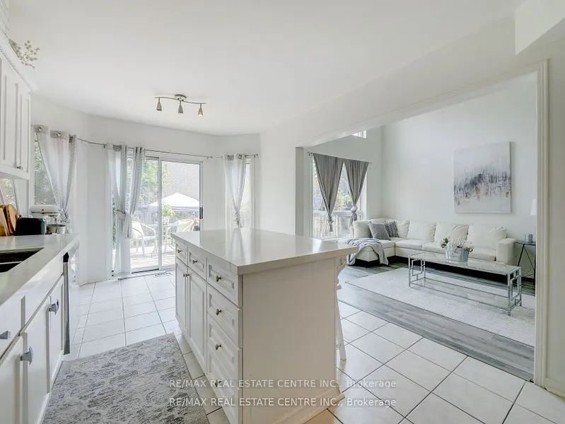 1306 Sandpiper Road