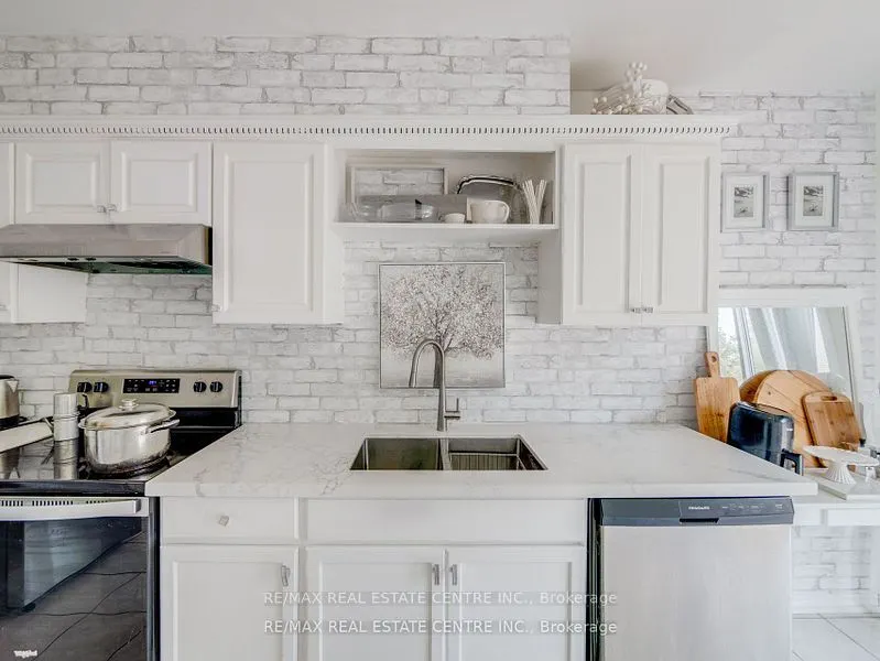 1306 Sandpiper Road