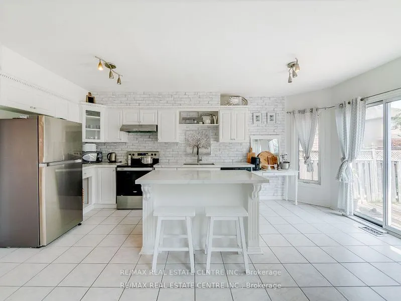 1306 Sandpiper Road