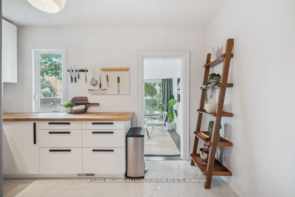 23 White Avenue, #Main