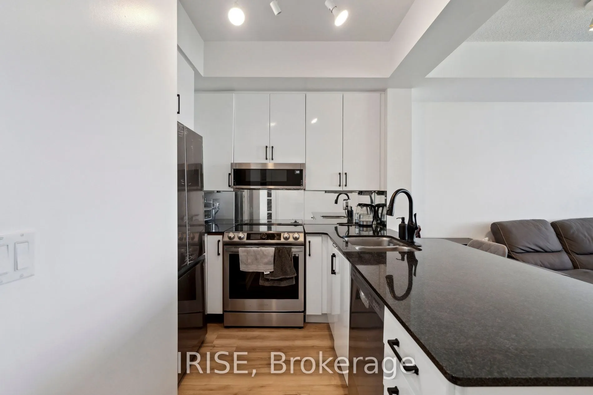 1 Elm Drive W, #2812