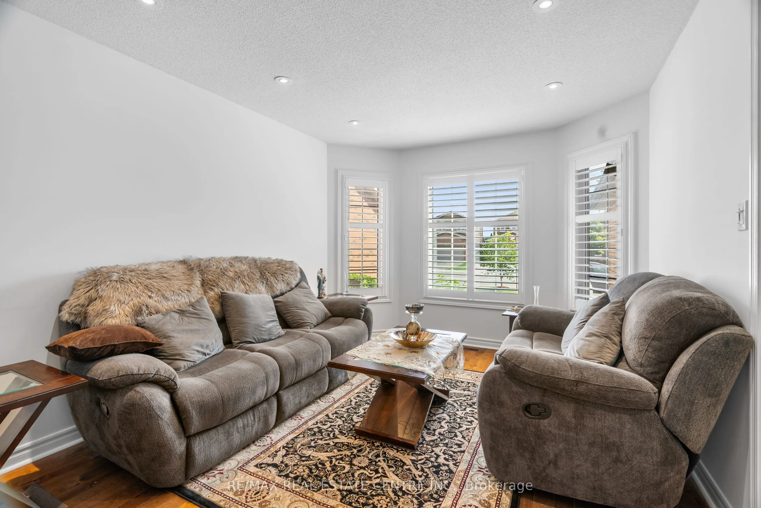 6672 Lisgar Drive