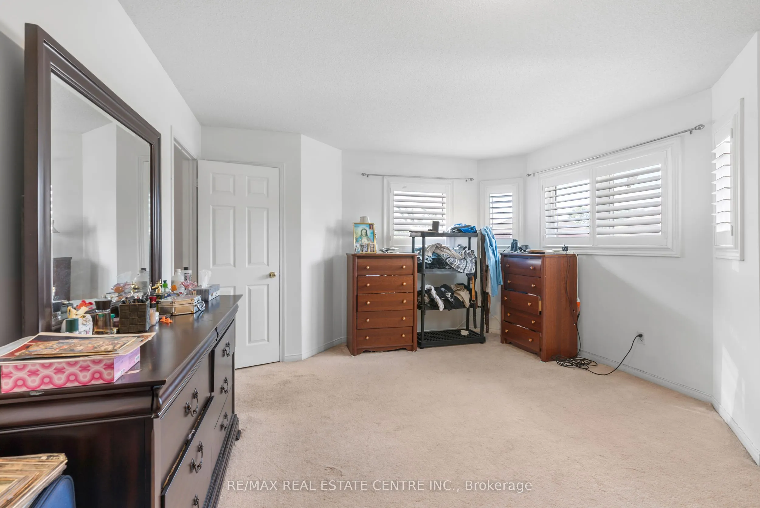 6672 Lisgar Drive