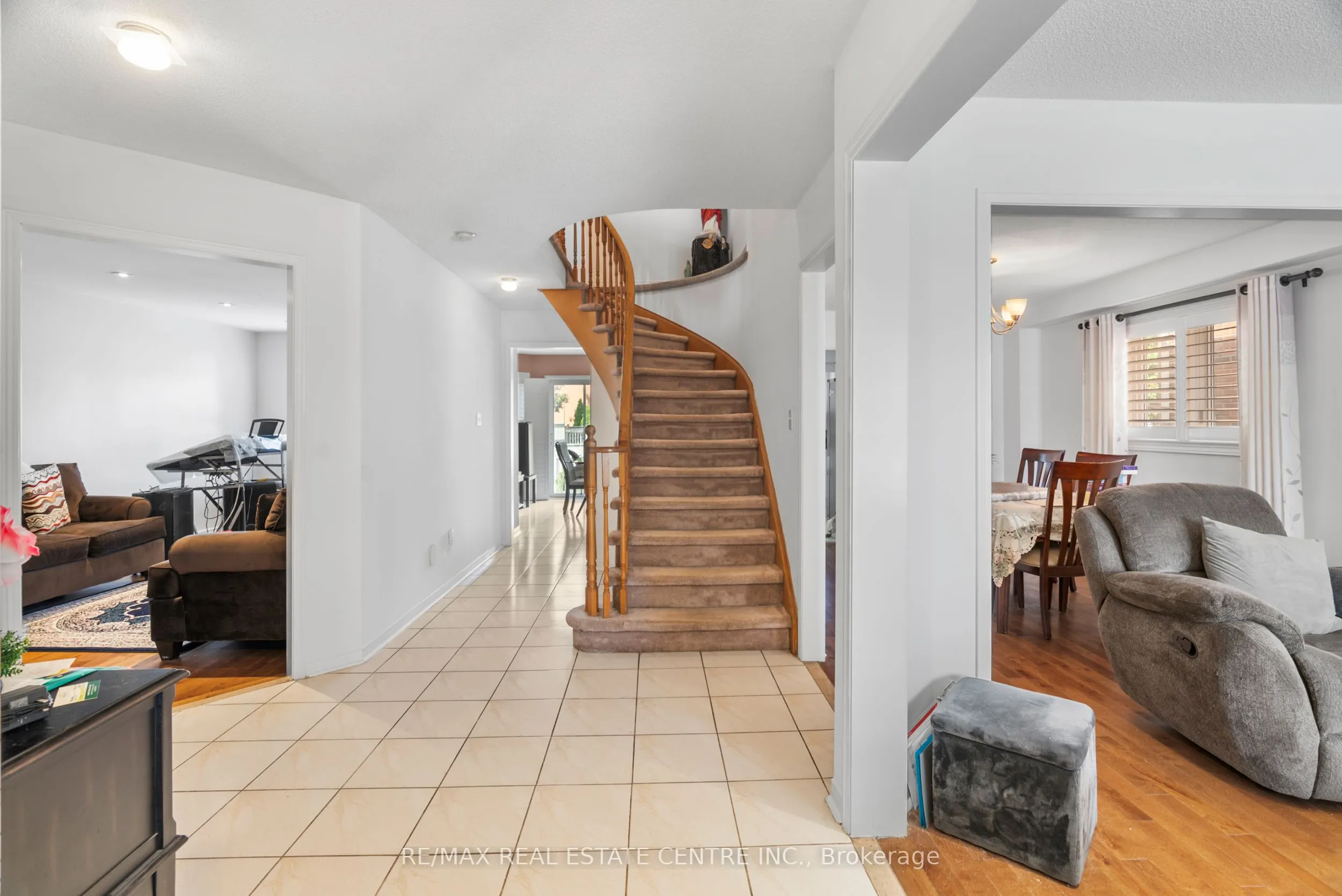 6672 Lisgar Drive