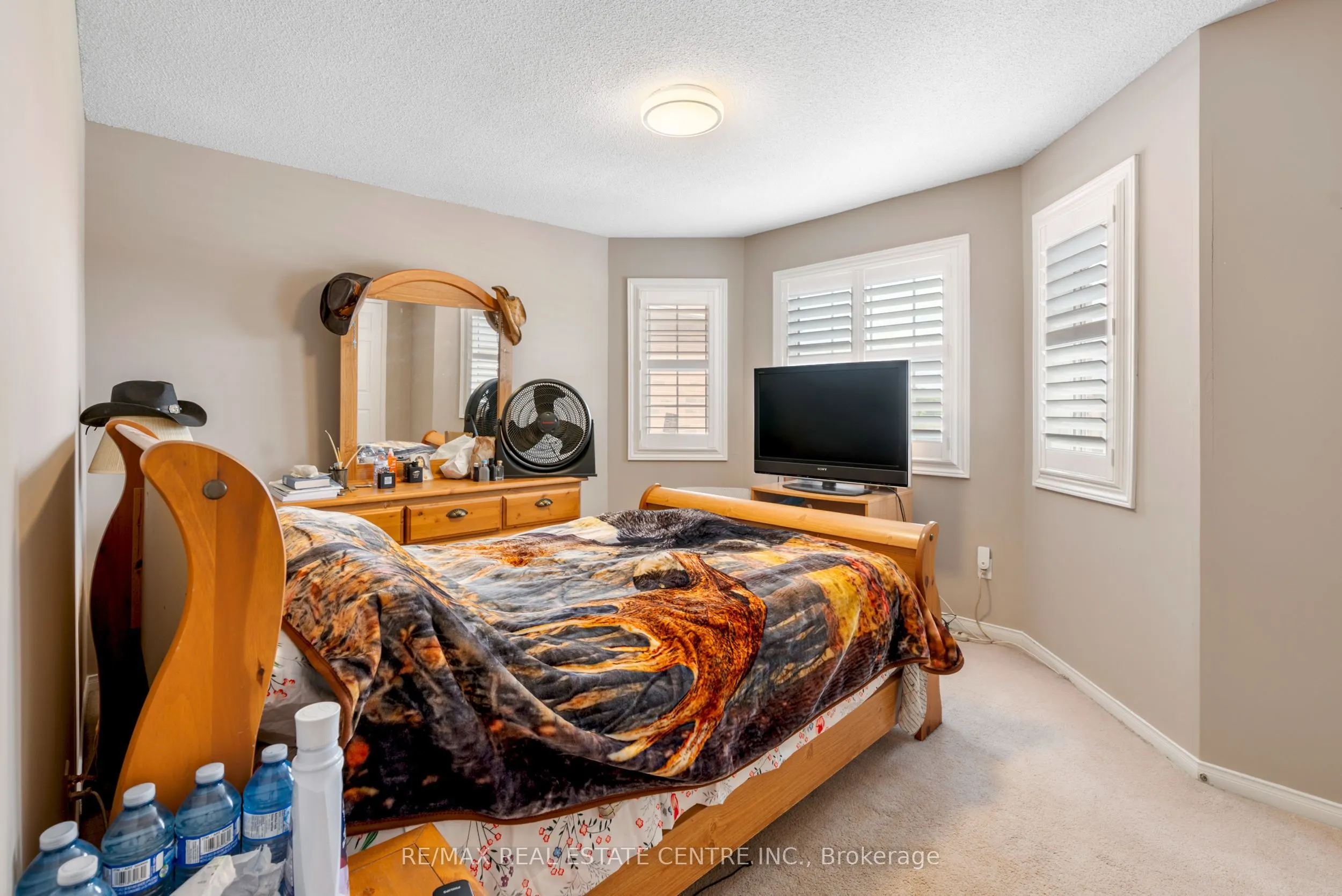 6672 Lisgar Drive