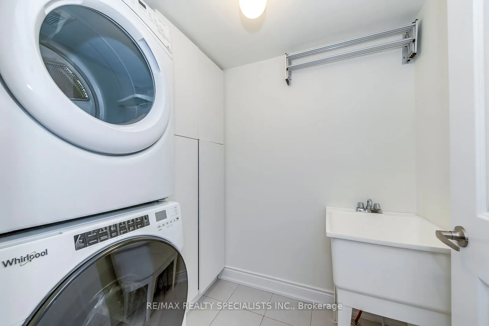 2025 Queensborough Gate, #24