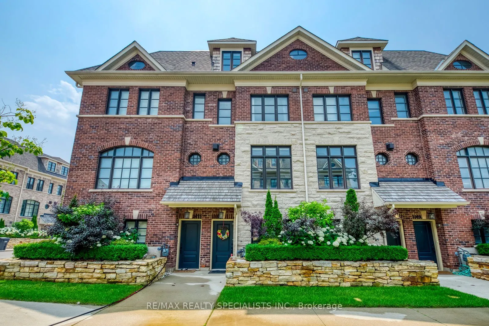2025 Queensborough Gate, #24