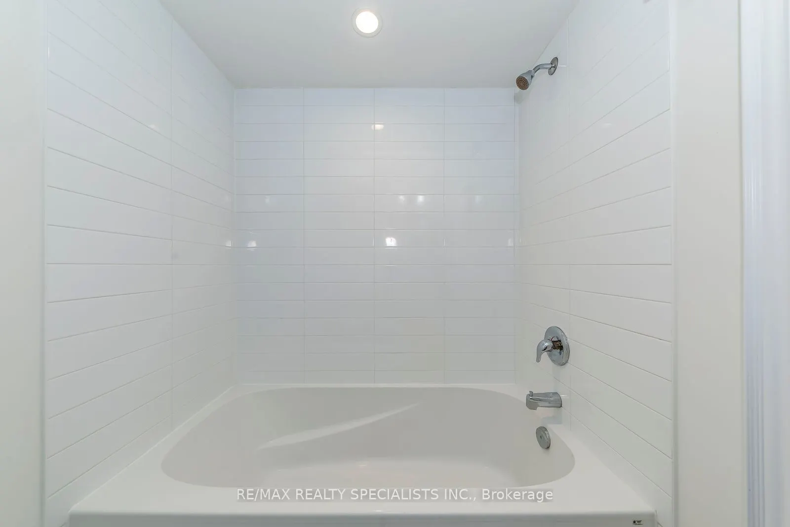 2025 Queensborough Gate, #24