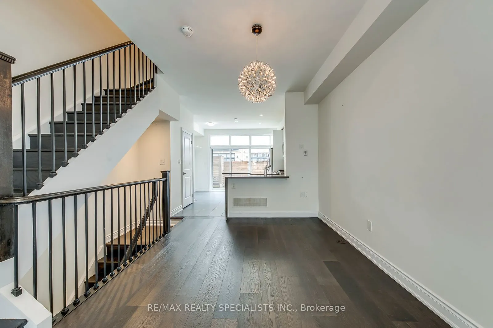 2025 Queensborough Gate, #24
