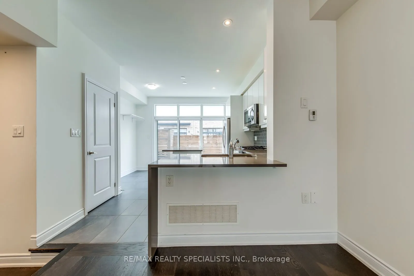 2025 Queensborough Gate, #24