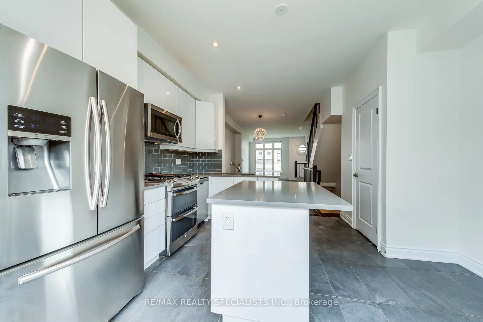 2025 Queensborough Gate, #24