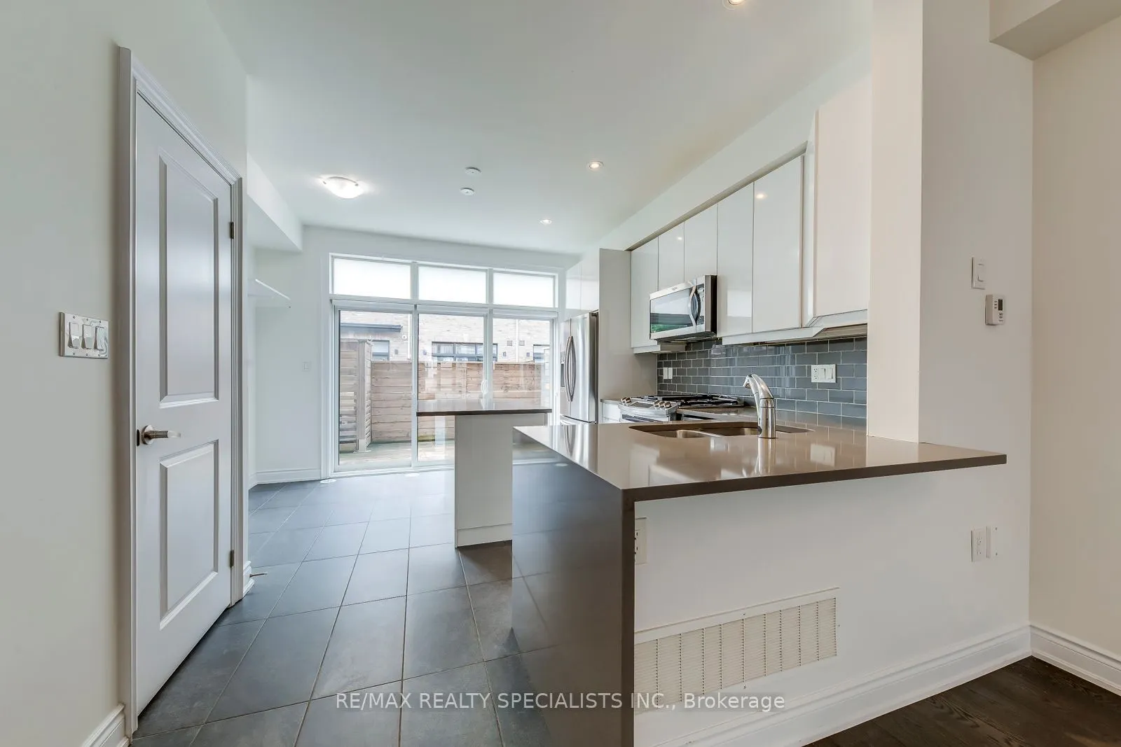 2025 Queensborough Gate, #24