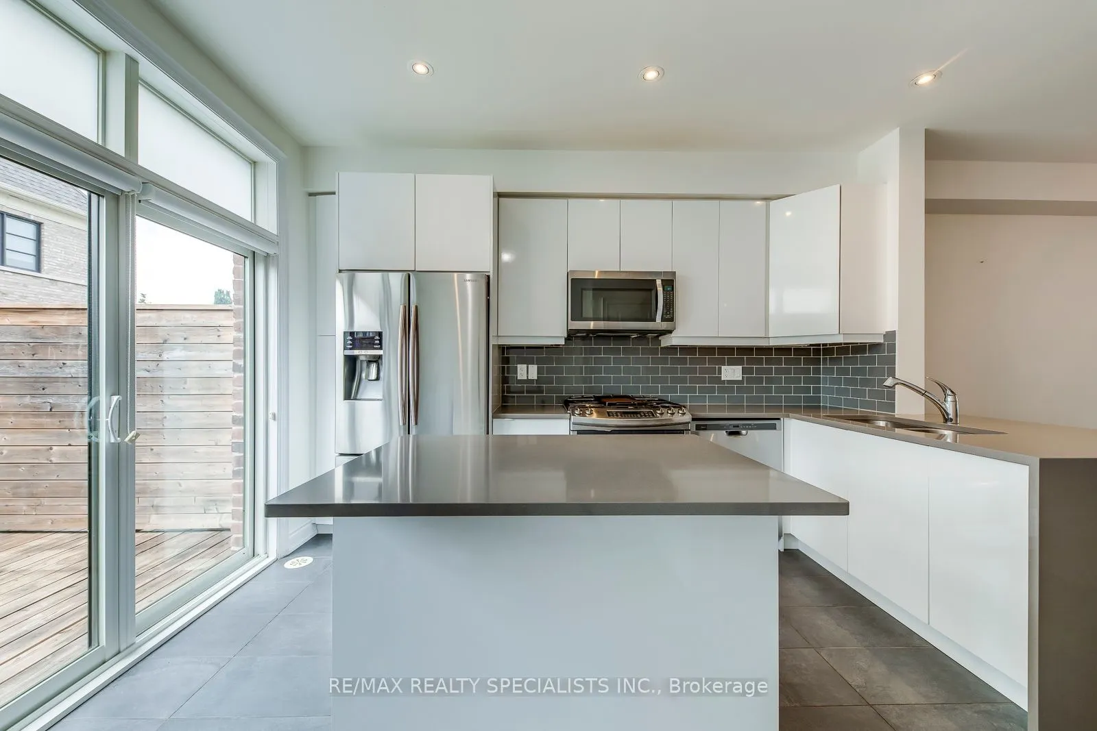 2025 Queensborough Gate, #24
