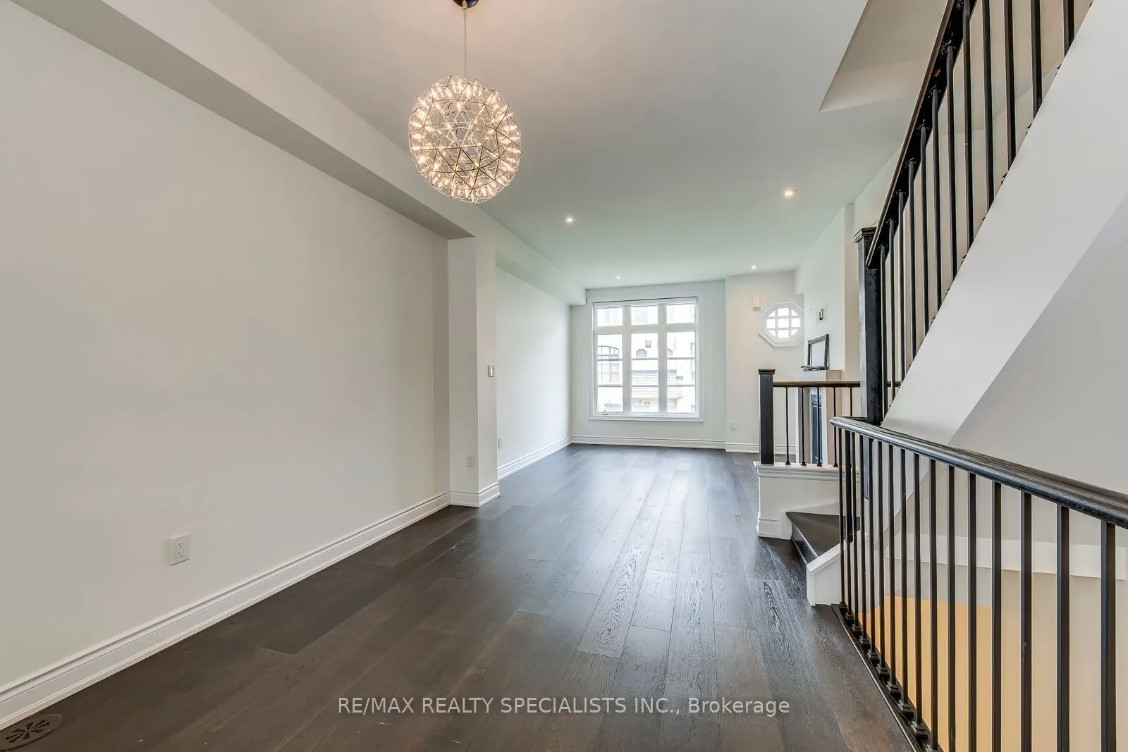 2025 Queensborough Gate, #24