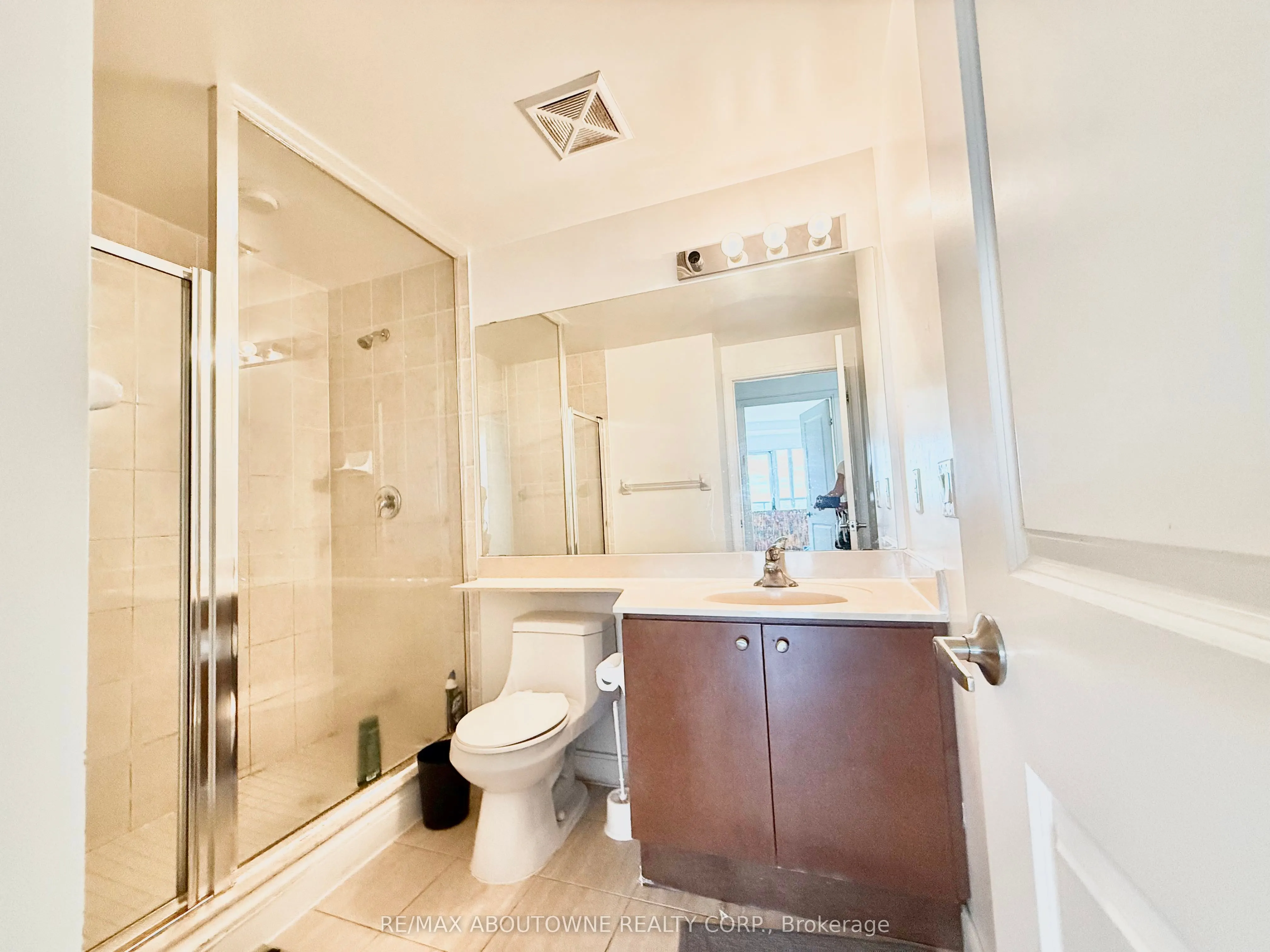 60 ABSOLUTE Avenue, #2807