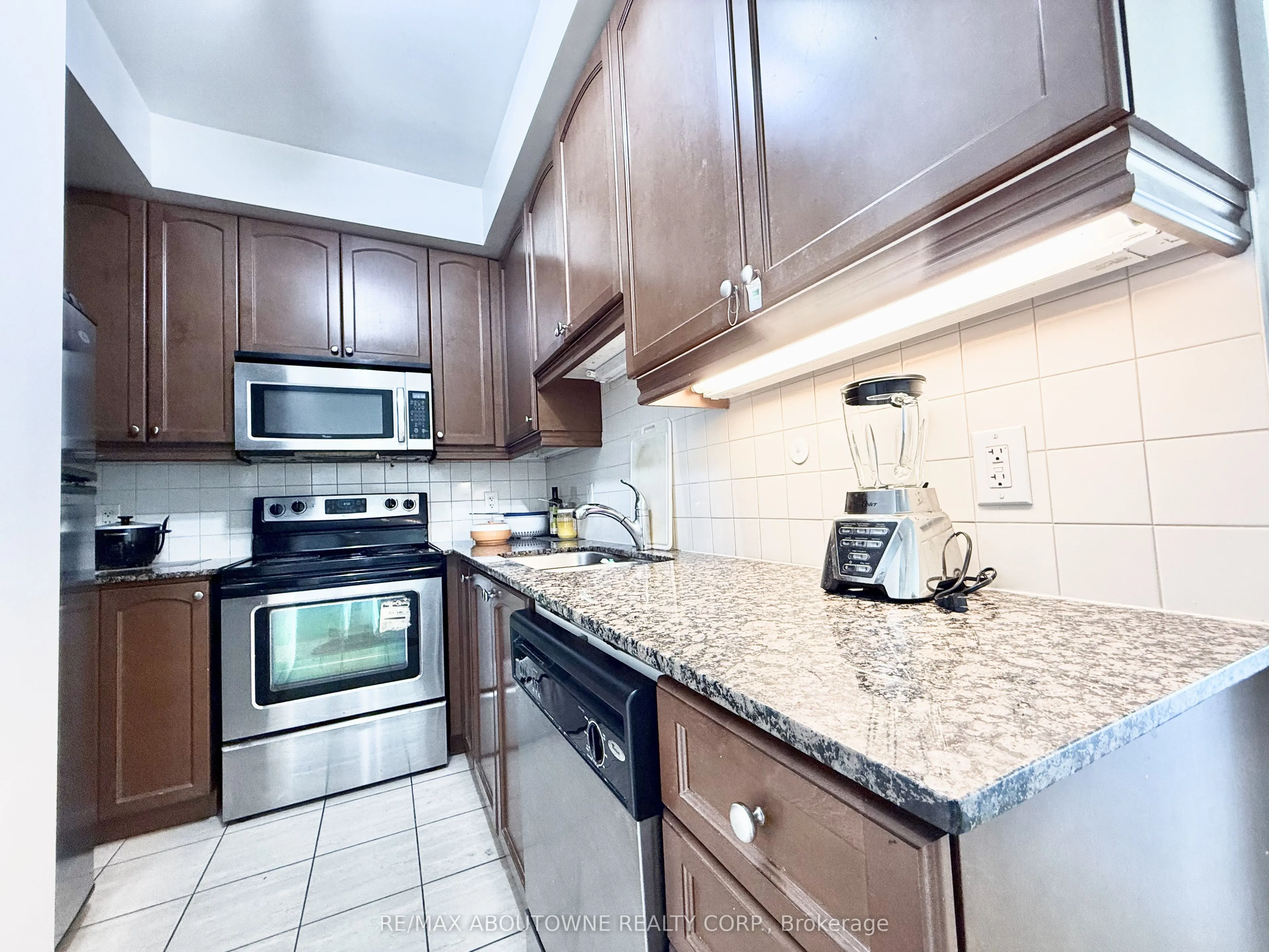 60 ABSOLUTE Avenue, #2807