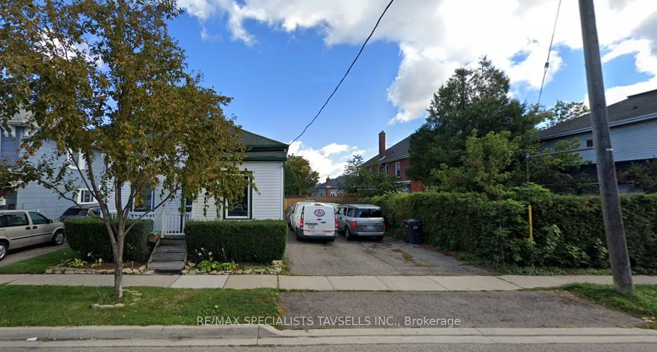 82 West Street