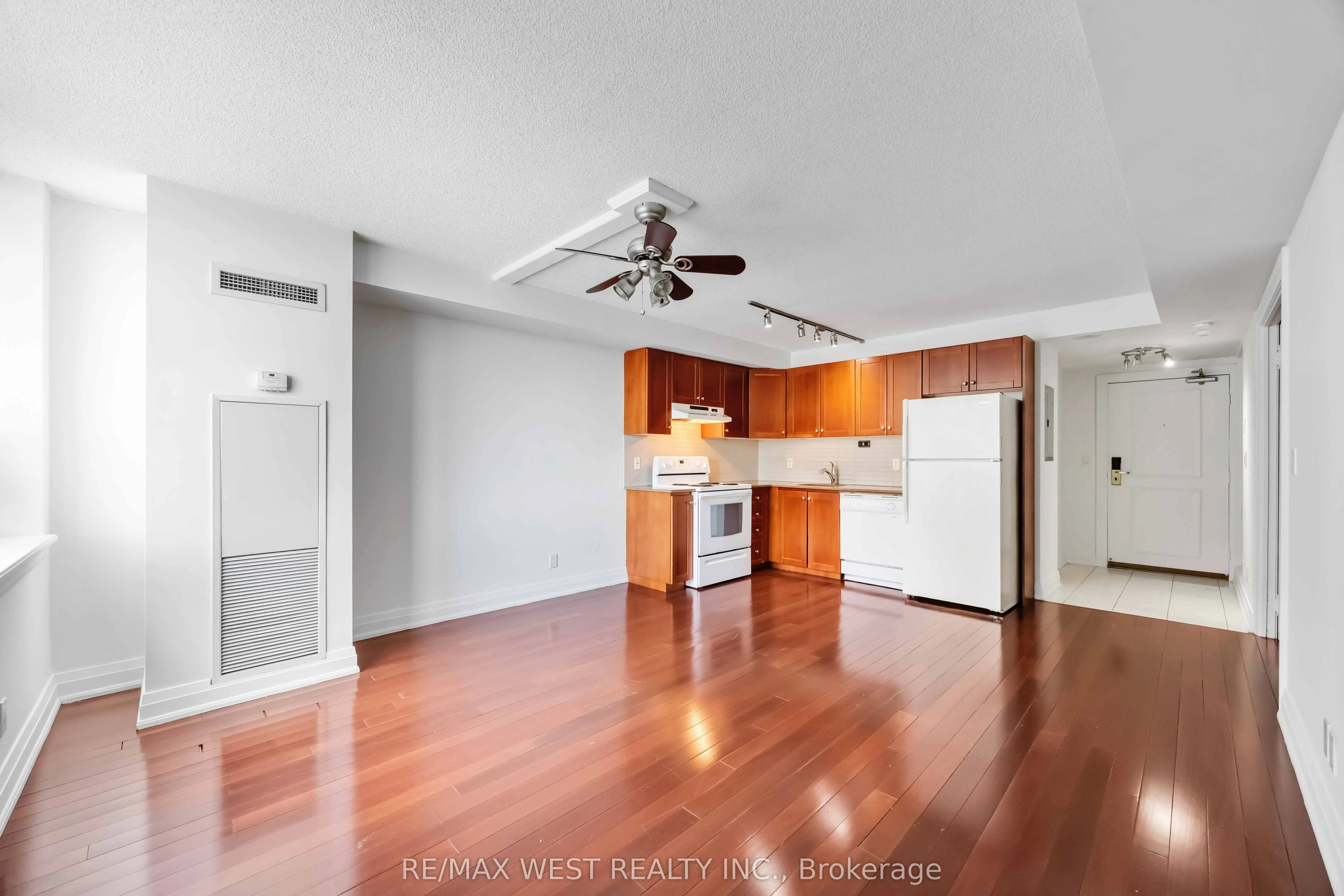 2737 Keele Street, #629