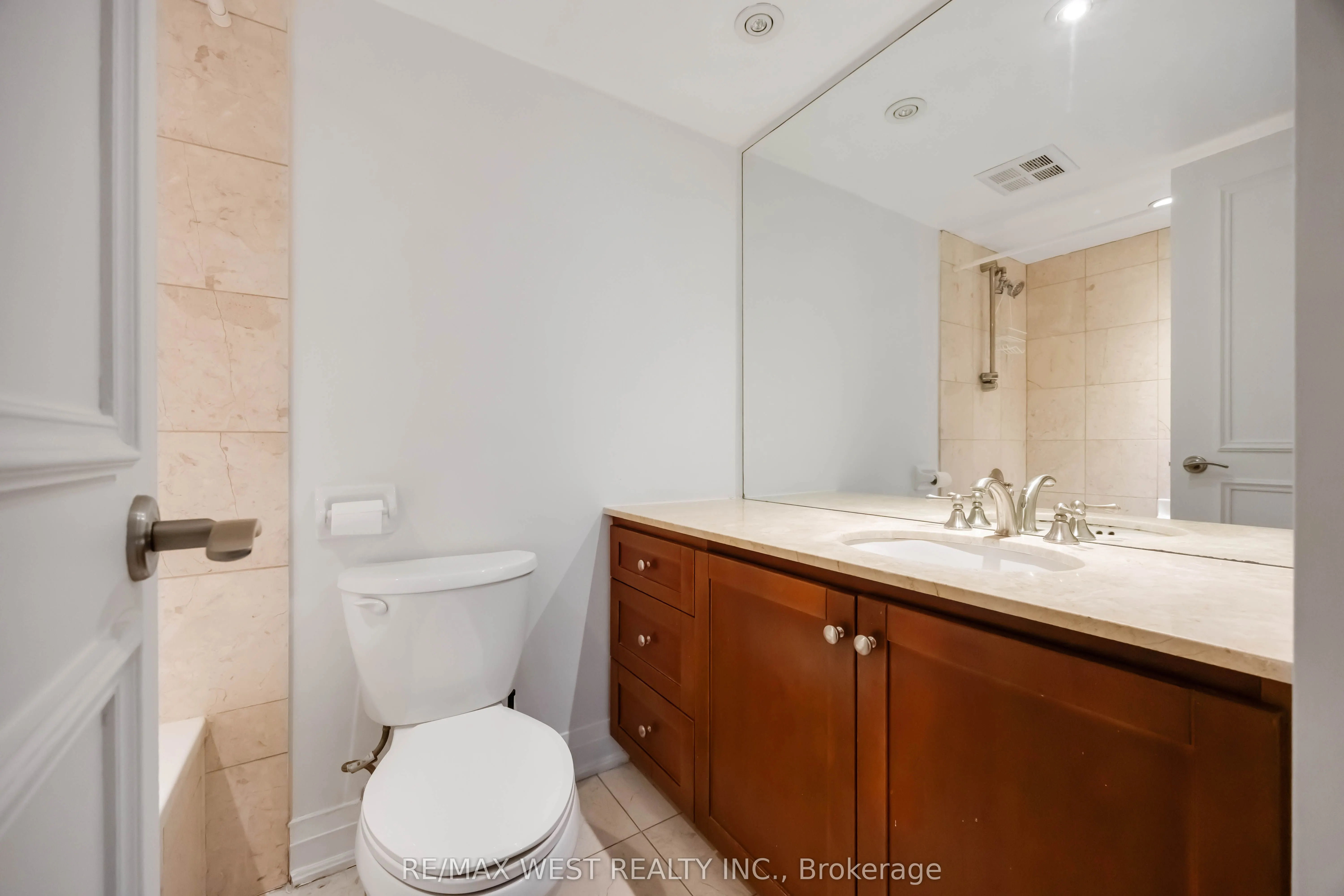 2737 Keele Street, #629