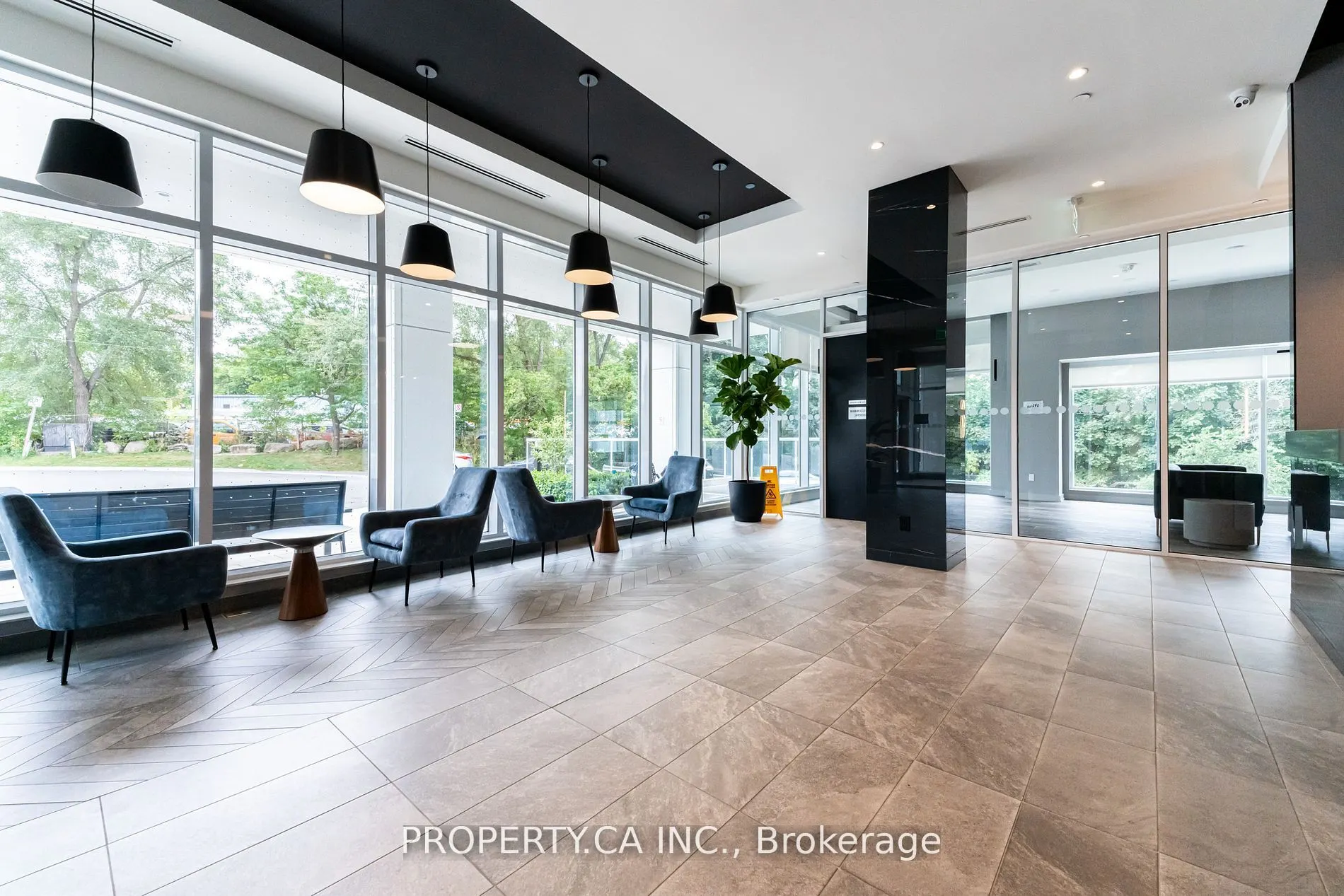 10 Wilby Crescent, #2006