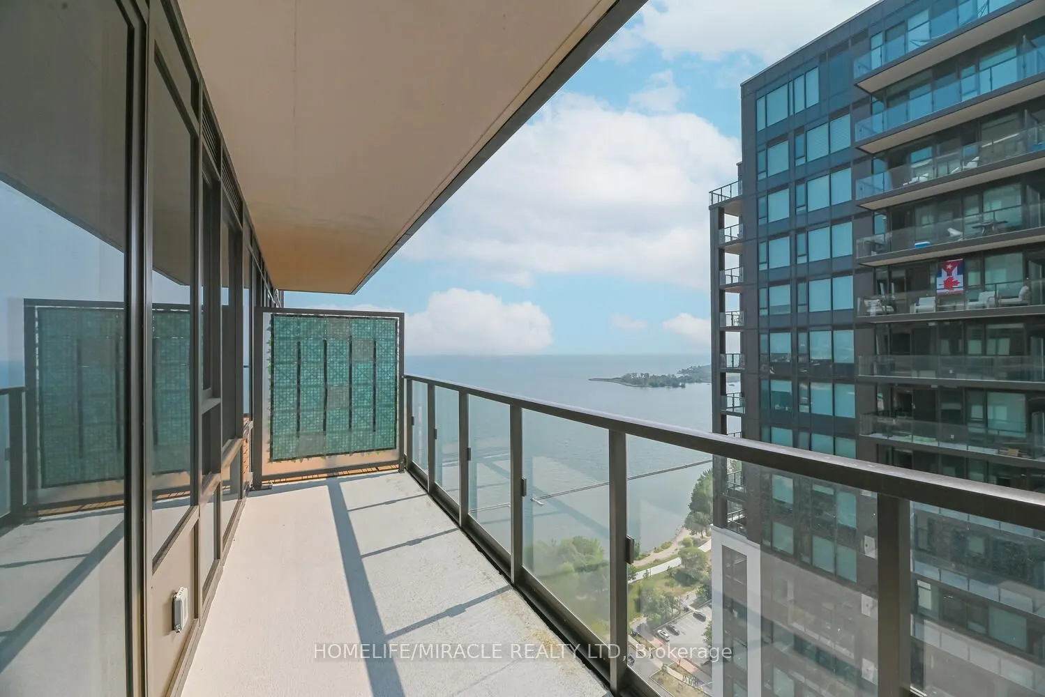 1926 Lakeshore Boulevard, #3811
