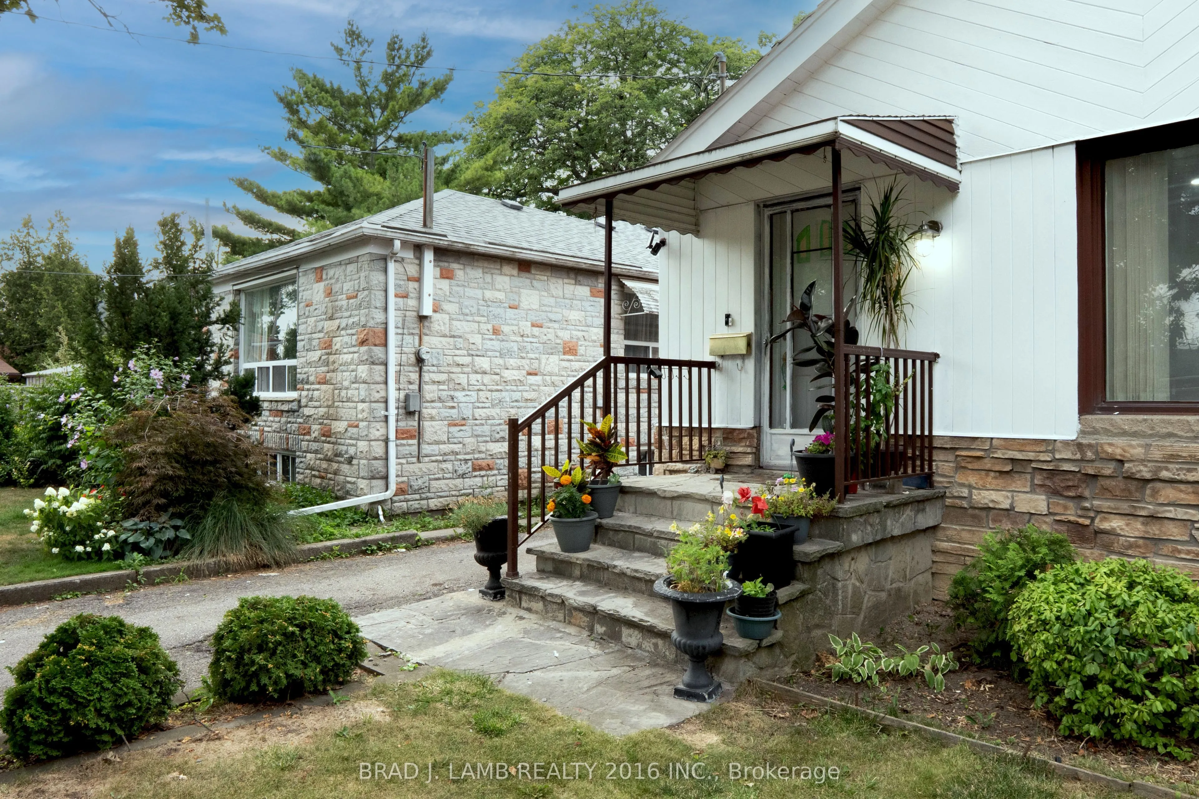 42 Lynnford Drive