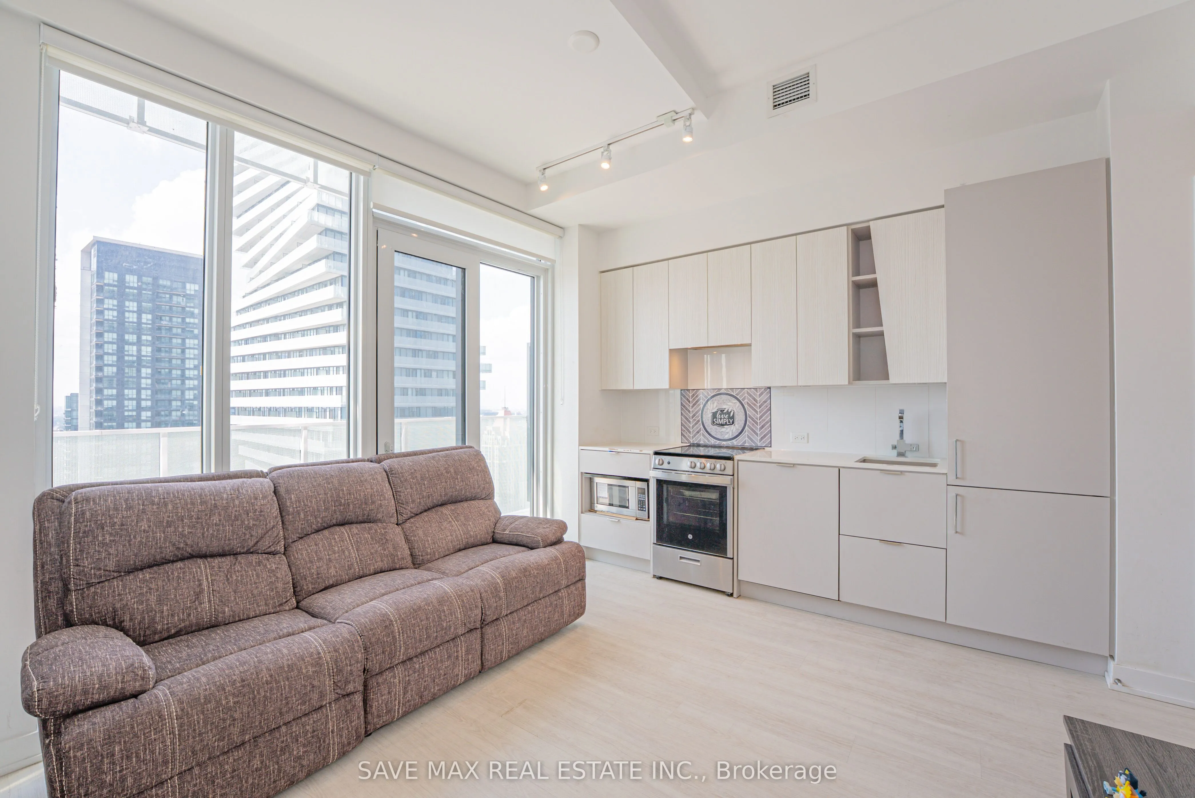 3883 Quartz Road, #3711