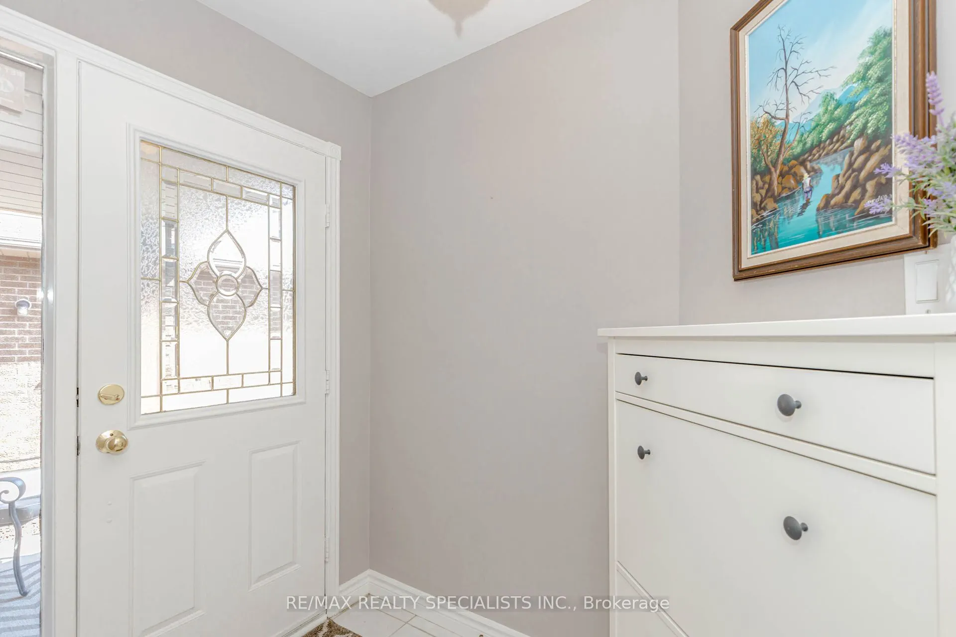 3350 Columbine Crescent