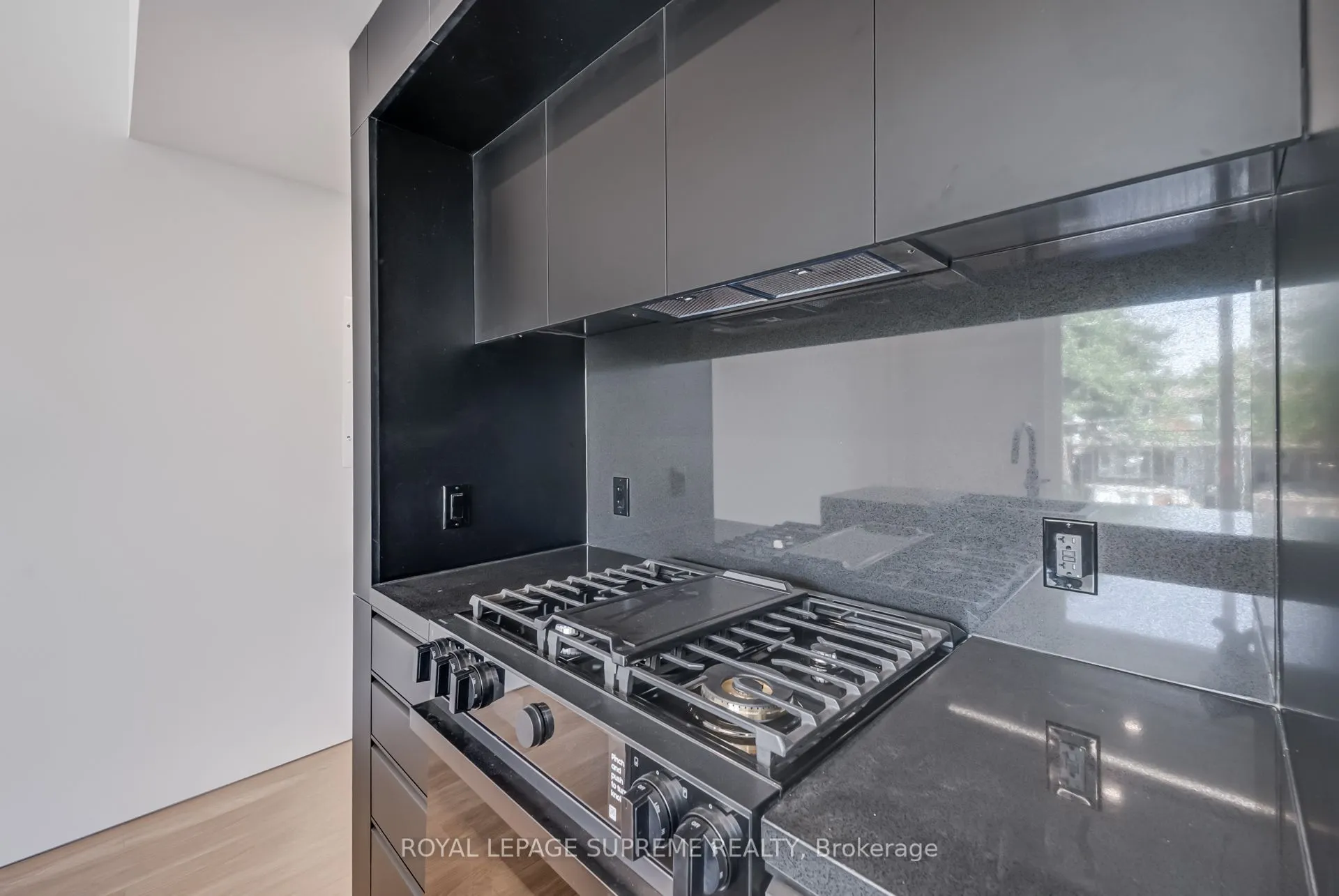101 Bernice Crescent, #3