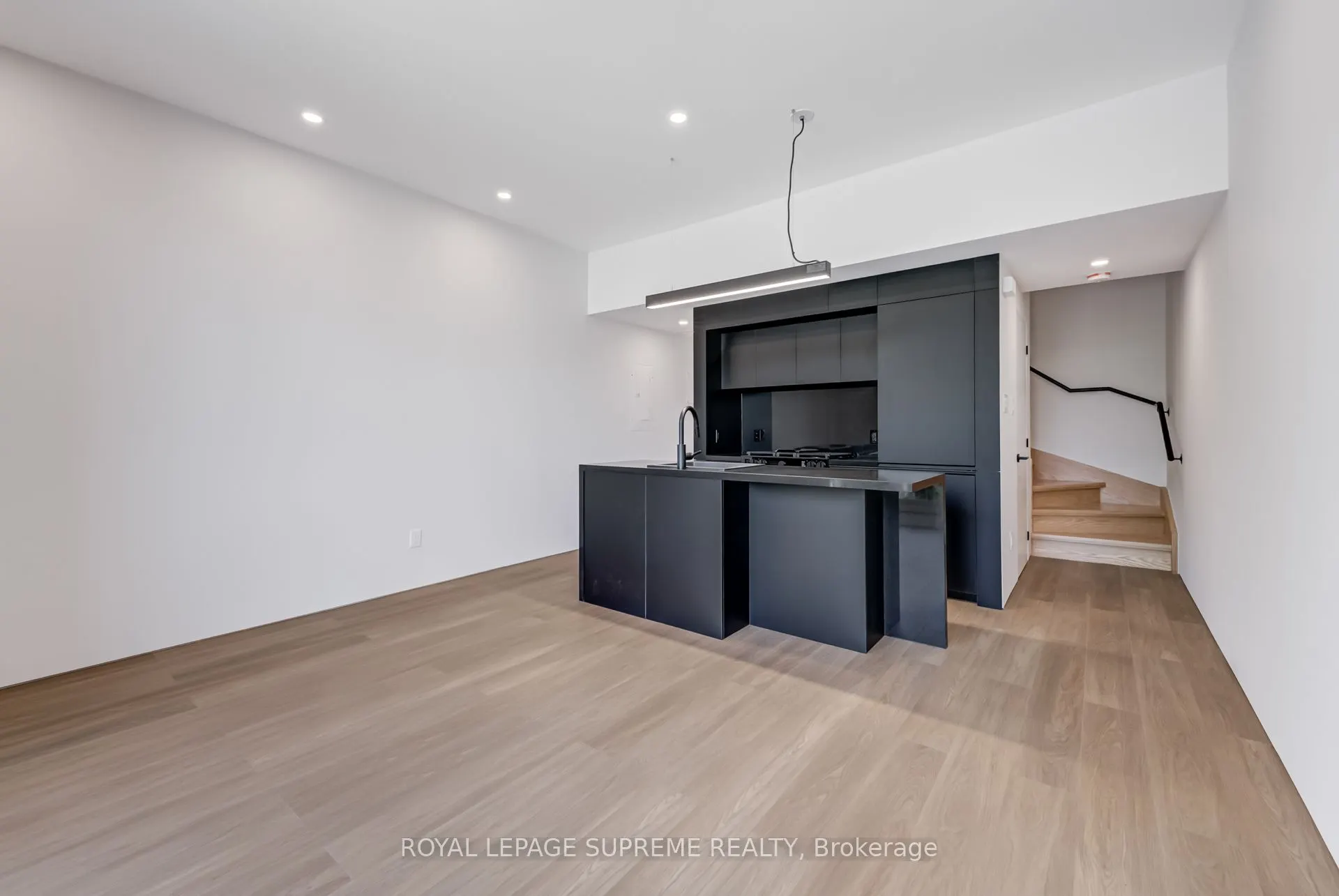 101 Bernice Crescent, #3