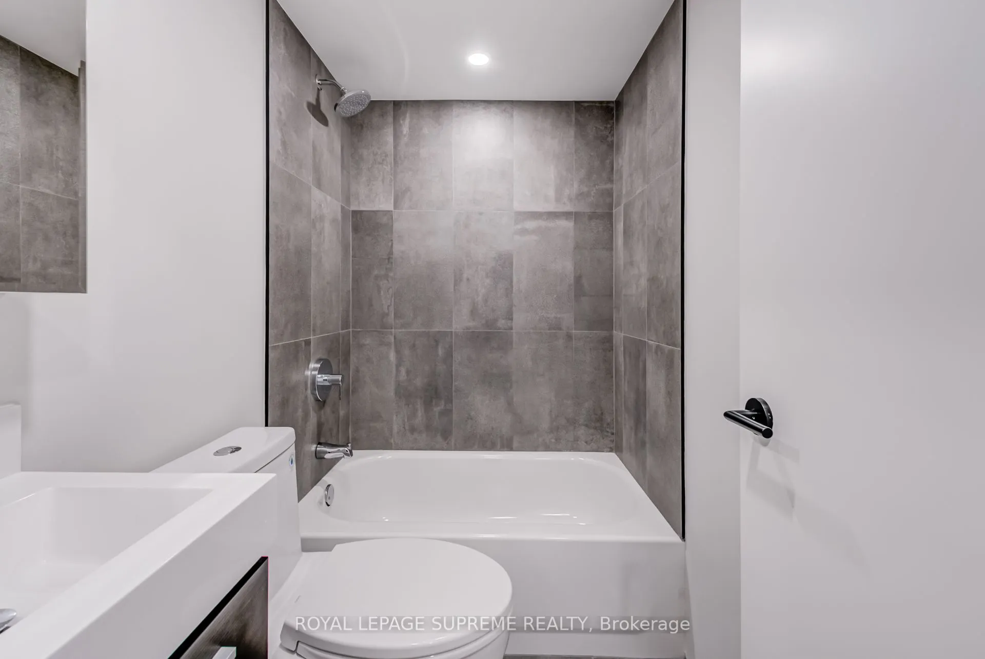 101 Bernice Crescent, #3