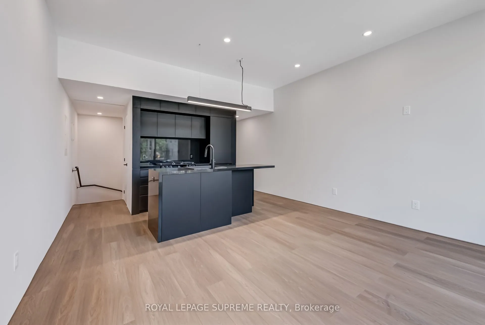 101 Bernice Crescent, #3
