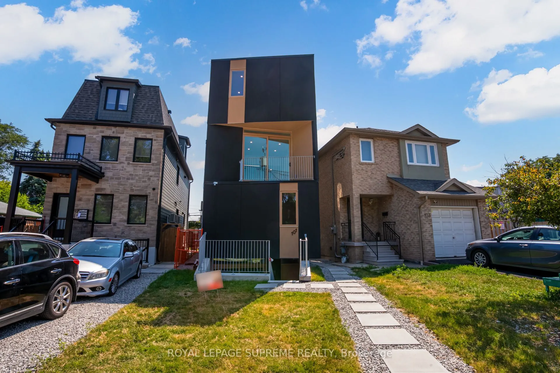 101 Bernice Crescent, #3