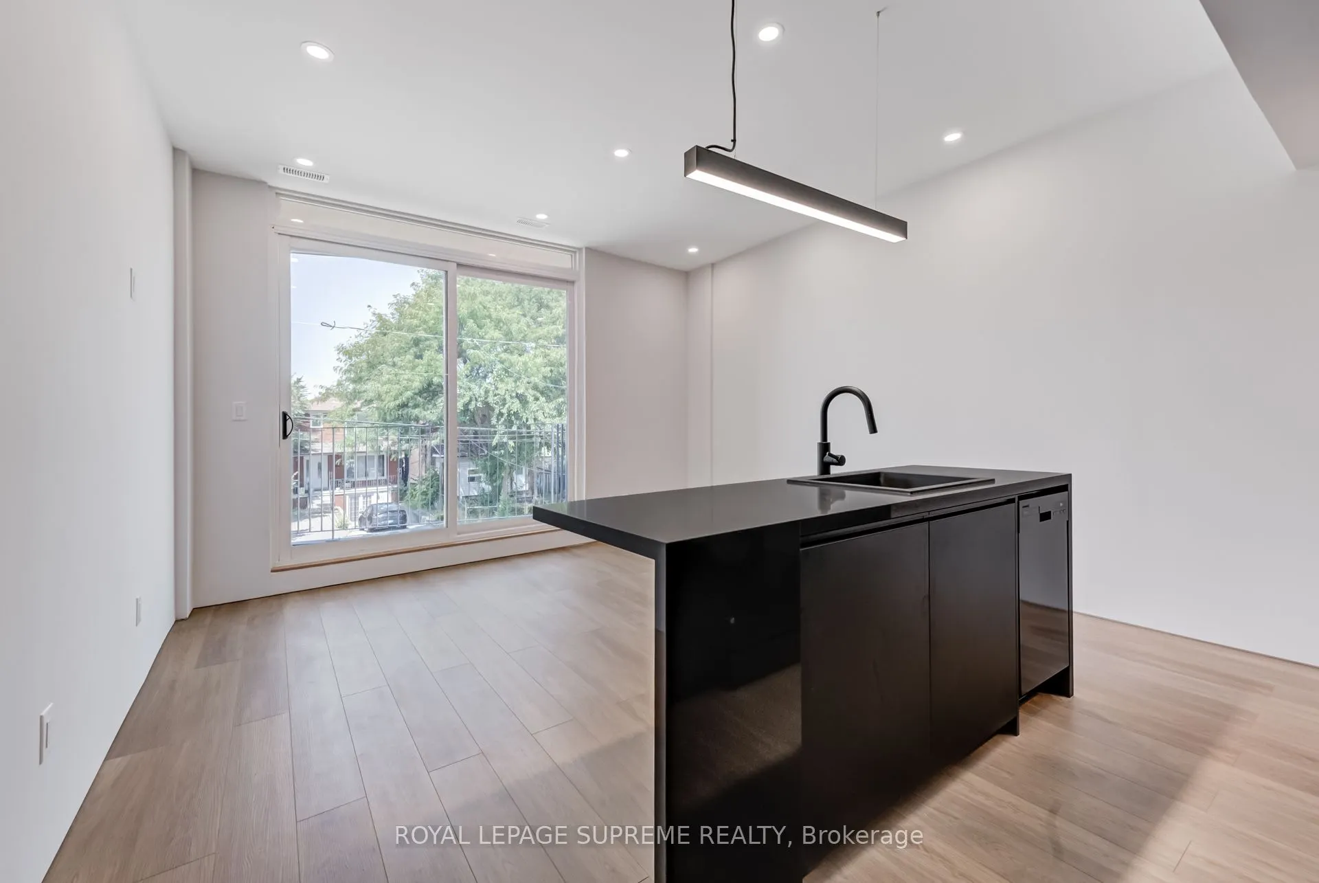 101 Bernice Crescent, #3